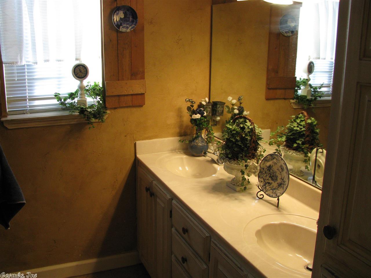 Pine Creek - Residential