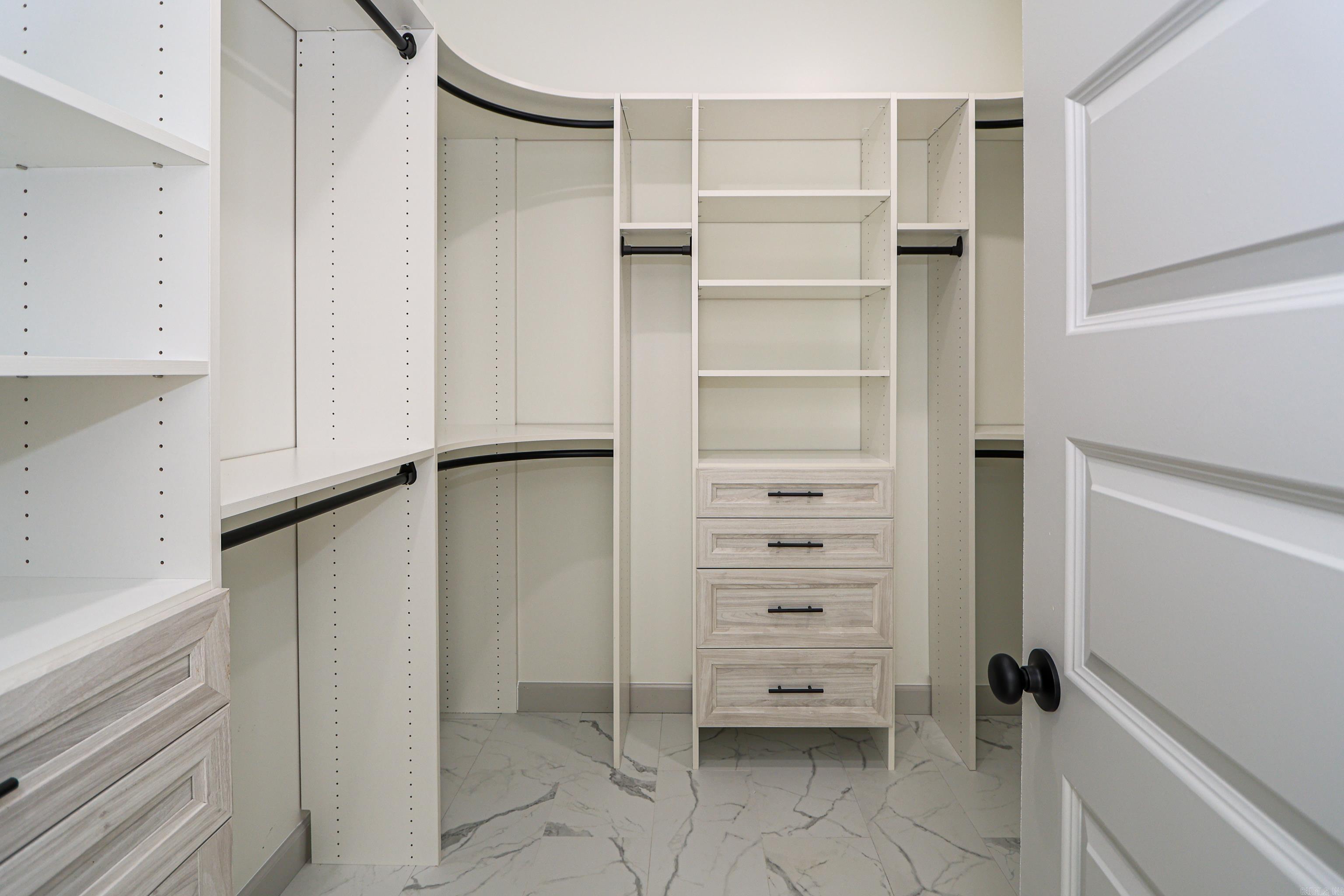 SILO RIDGE ESTATES - Residential