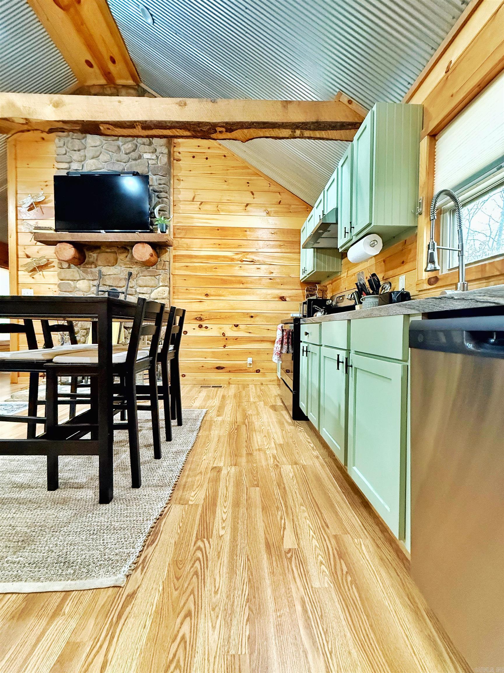 RIDGEVIEW SOUTH - Residential