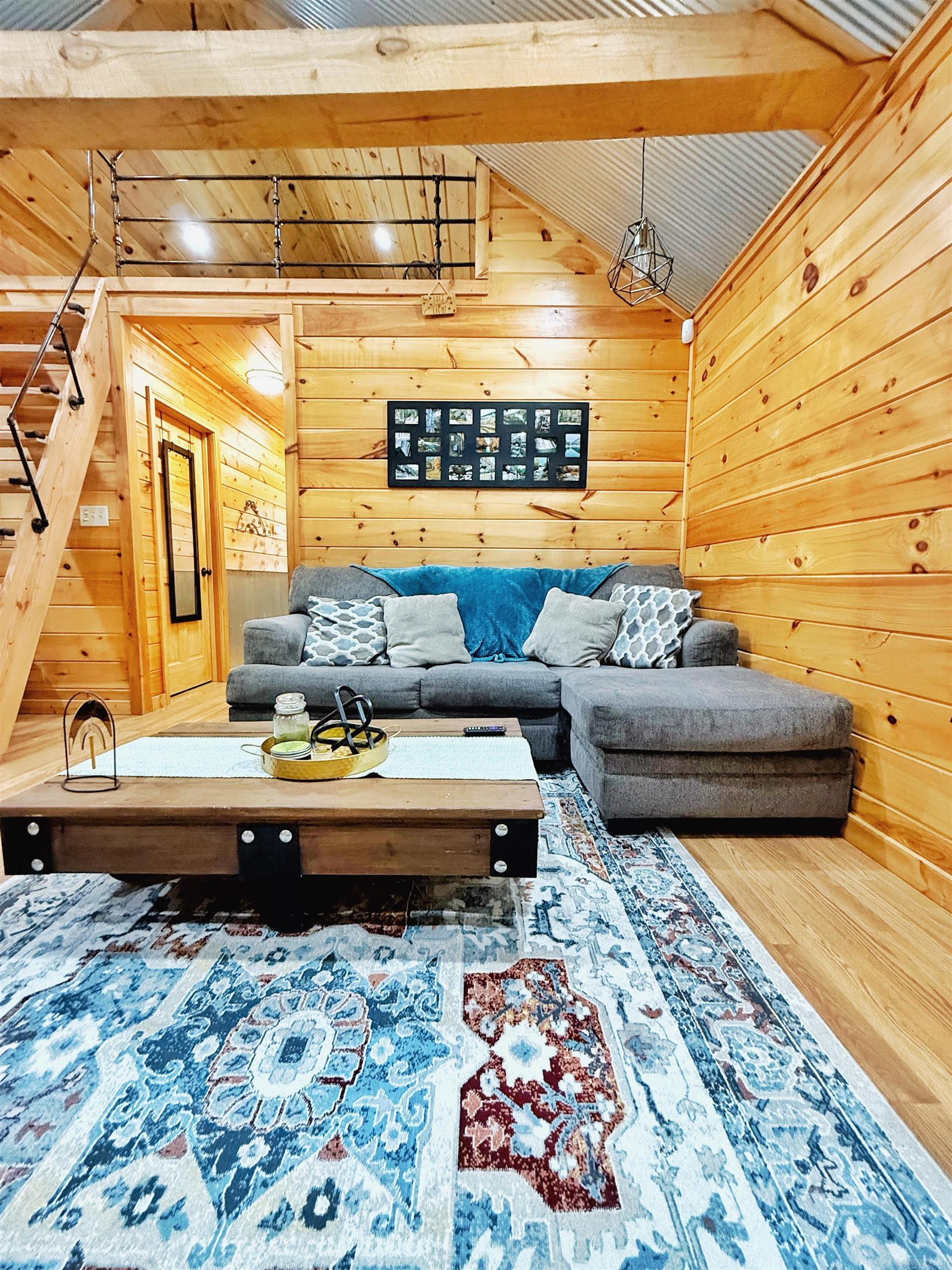 RIDGEVIEW SOUTH - Residential