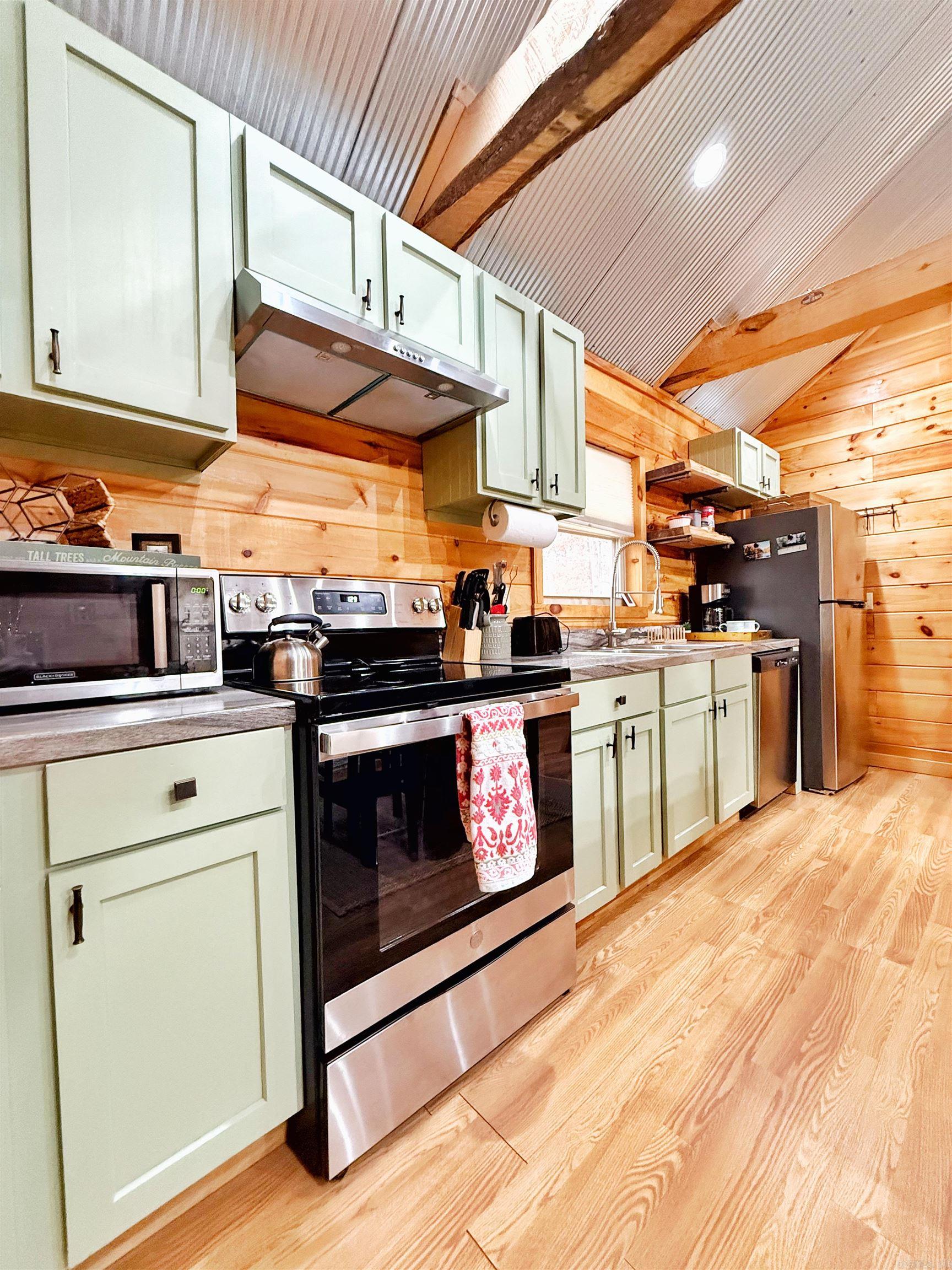 RIDGEVIEW SOUTH - Residential