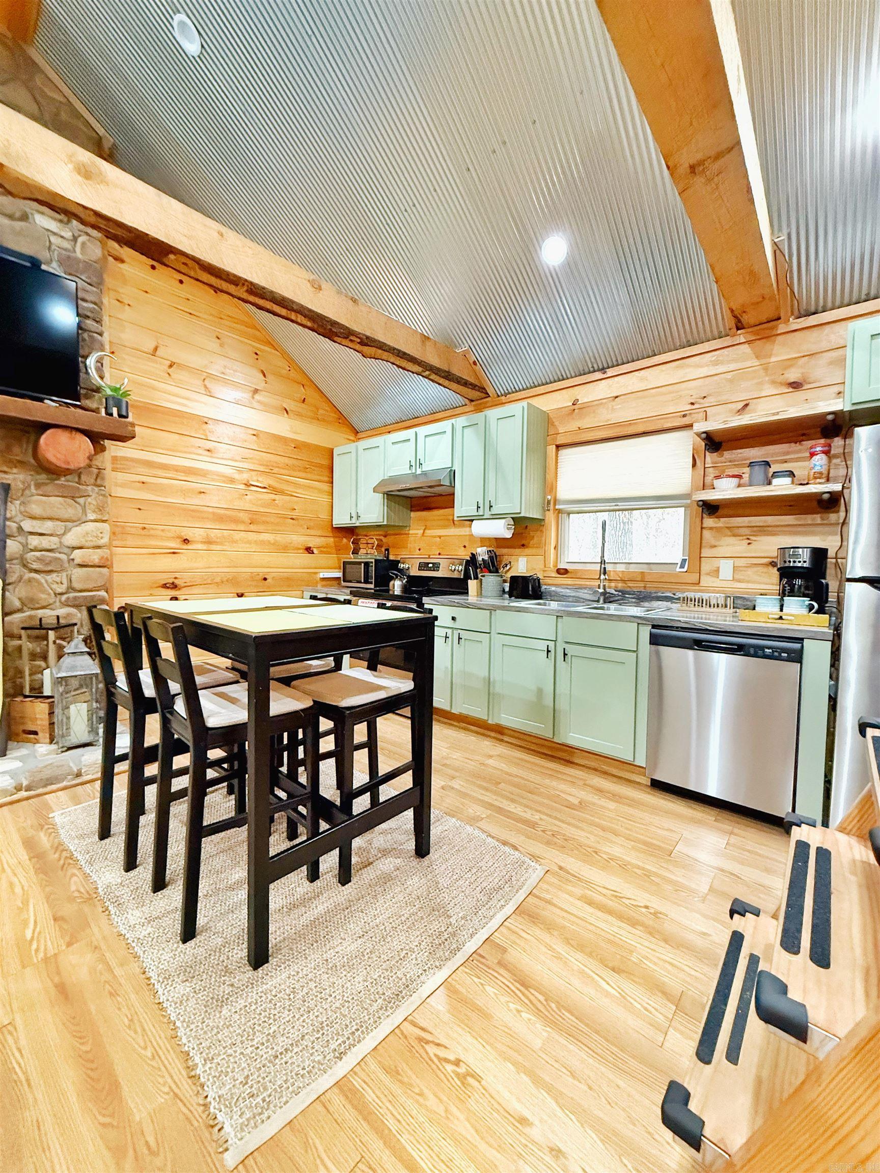 RIDGEVIEW SOUTH - Residential