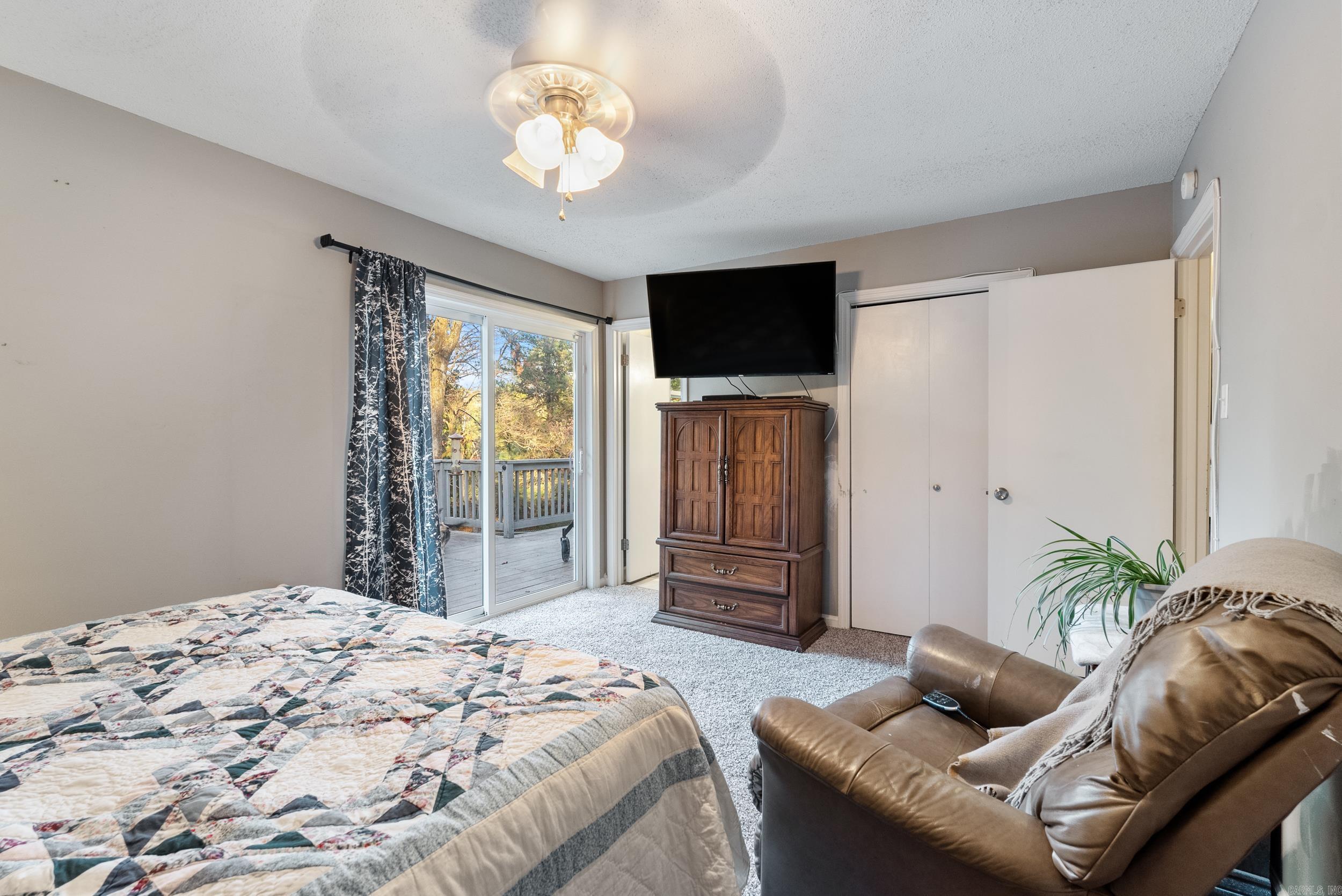 TREASURE HILL - Residential