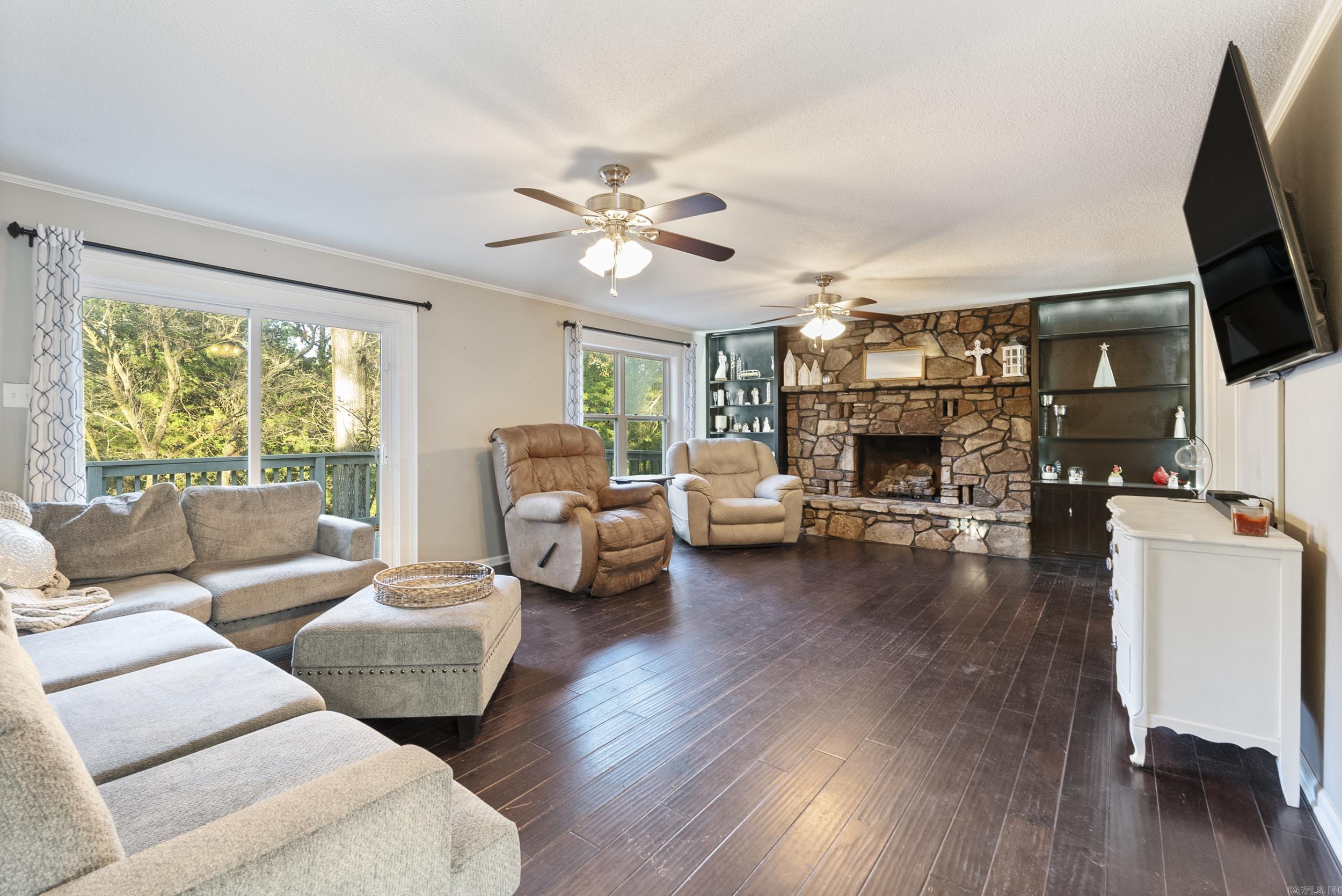 TREASURE HILL - Residential
