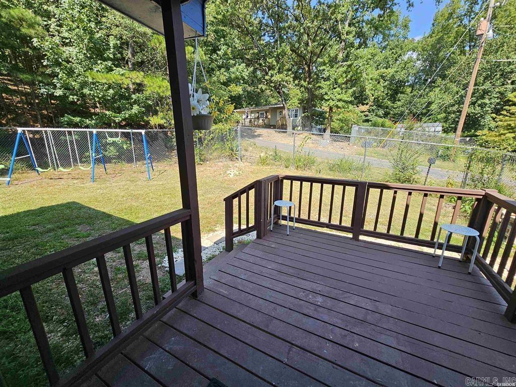 WOODLAND HILLS - Residential