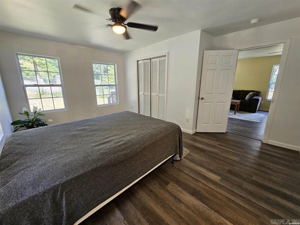 WOODLAND HILLS - Residential