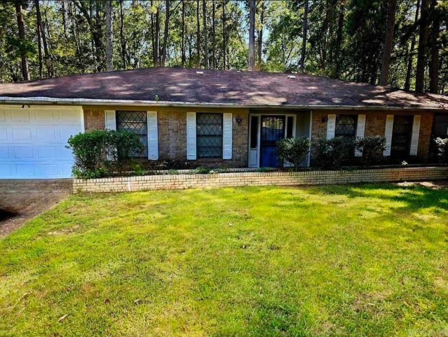 Cozy Duplex for Rent"  Welcome Home, this 2 Bedroom, 1 bathroom Duplex will check all your boxes. Inside, you'll find a well-appointed living space that includes all essential appliances, making moving in a breeze. The kitchen comes equipped with all necessary appliances, and the included washer and dryer ensure that laundry day is hassle-free. Located just minutes away from Parkview High School, Baptist Hospital, and a variety of dining options, this duplex offers easy access to everything you need. Whether you're a small family, a couple, or anyone looking for a cozy place to call home, this property is a must-see! Schedule your Private tour today.