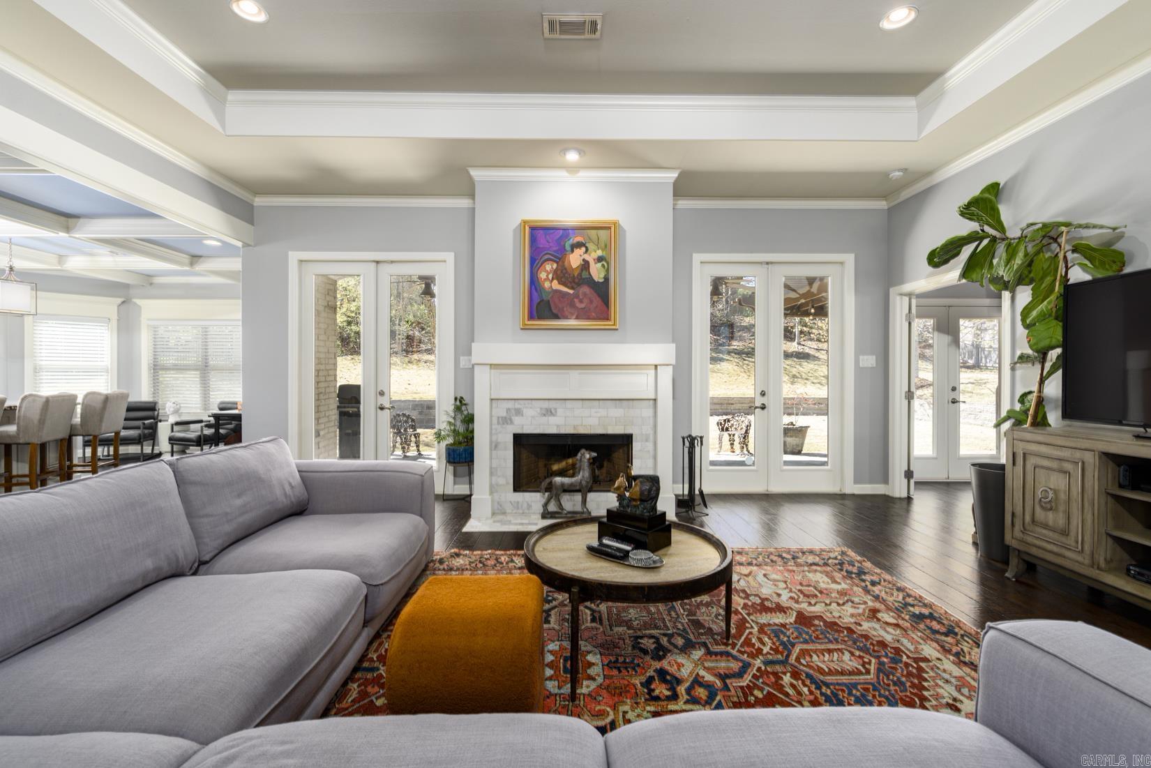 HICKORY GROVE - Residential