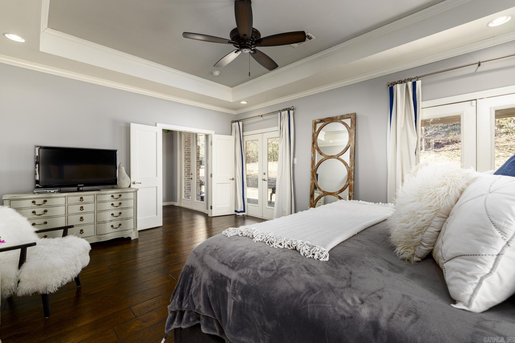 HICKORY GROVE - Residential