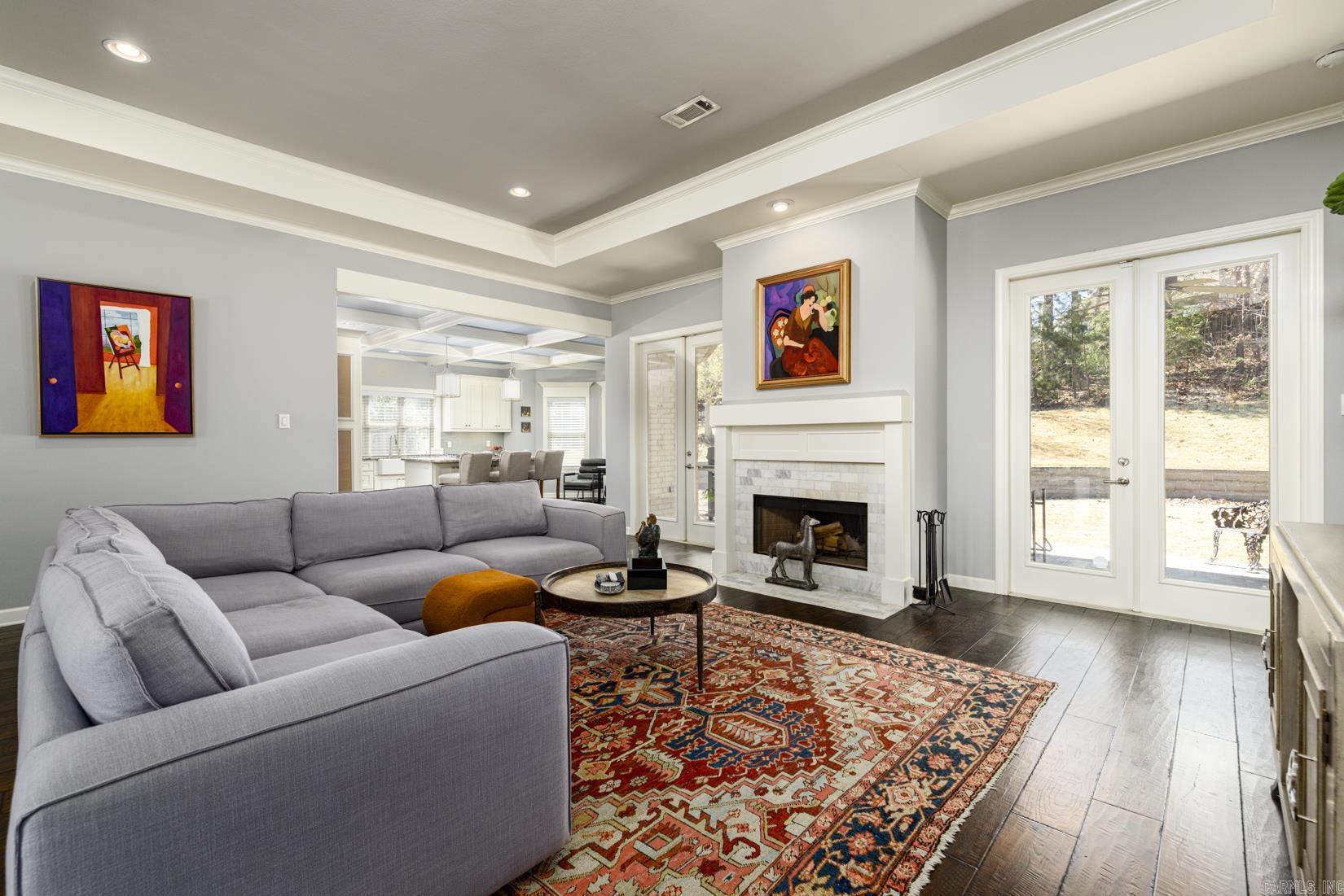 HICKORY GROVE - Residential