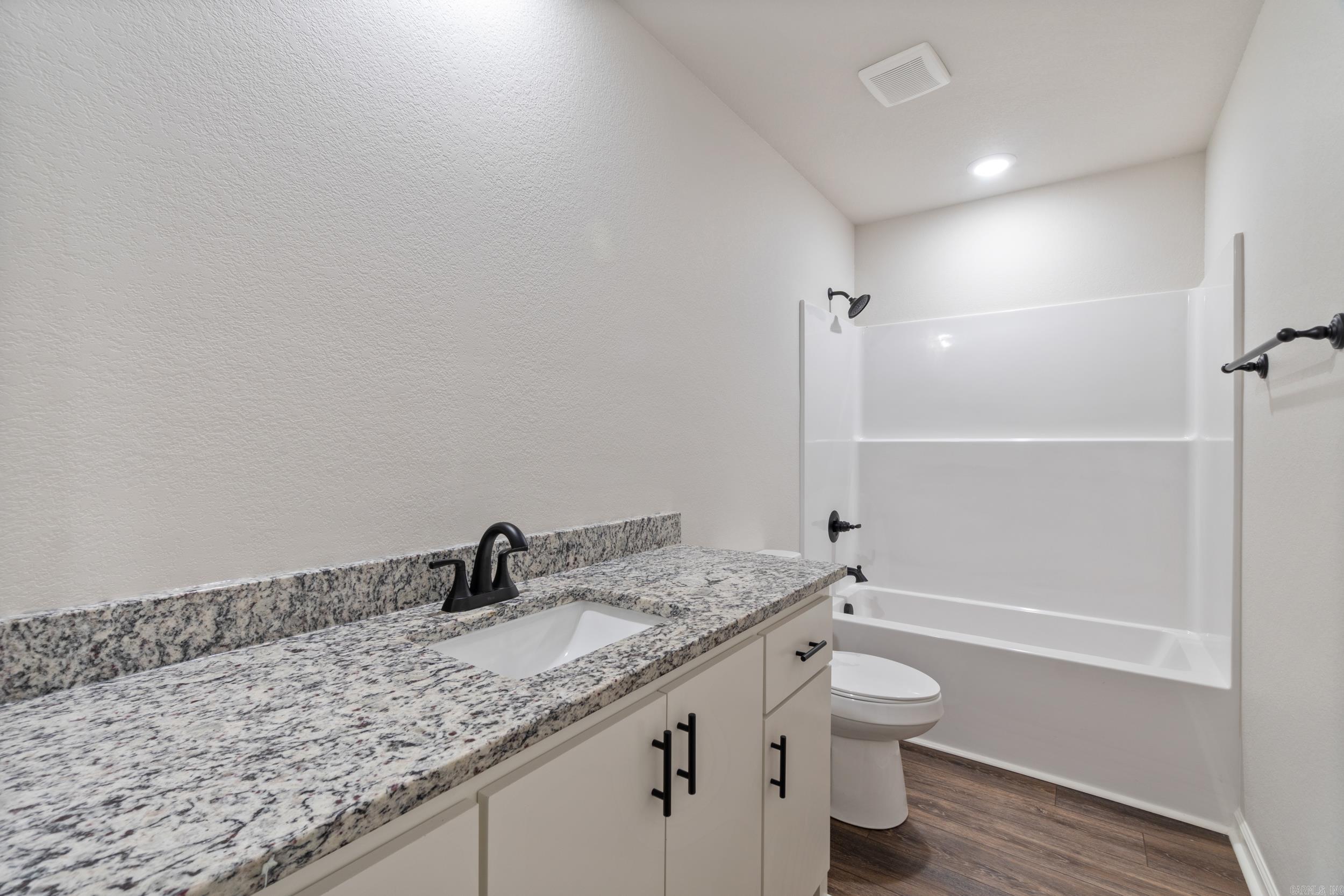 KIRKLAND - Residential