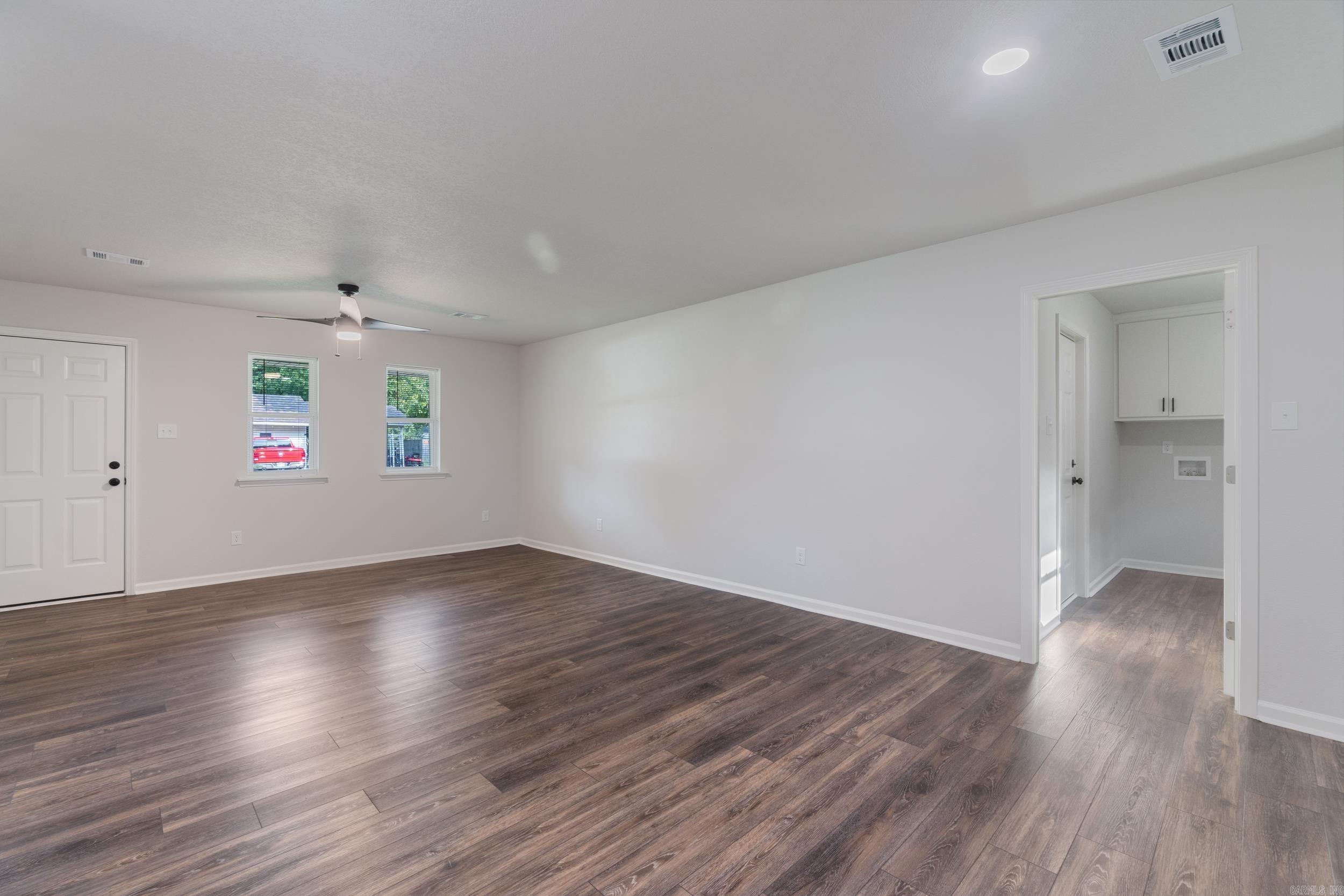 KIRKLAND - Residential