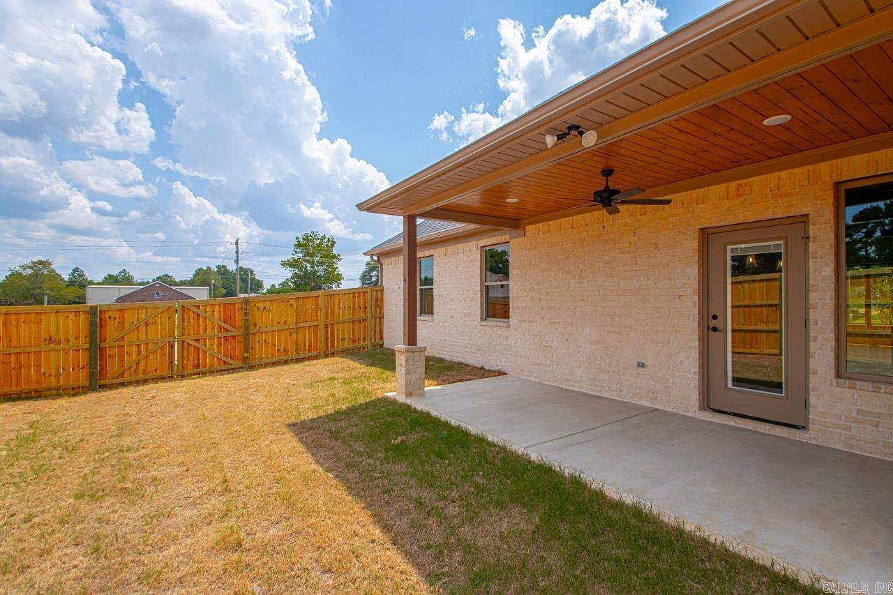 SPENCER CROSSING LLC - Residential