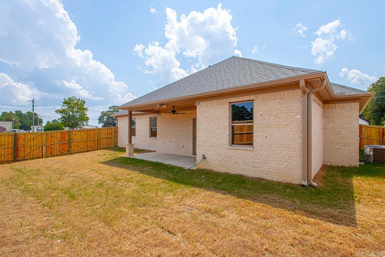 SPENCER CROSSING LLC - Residential