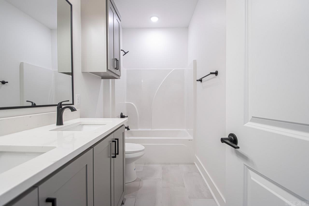 SPENCER CROSSING LLC - Residential