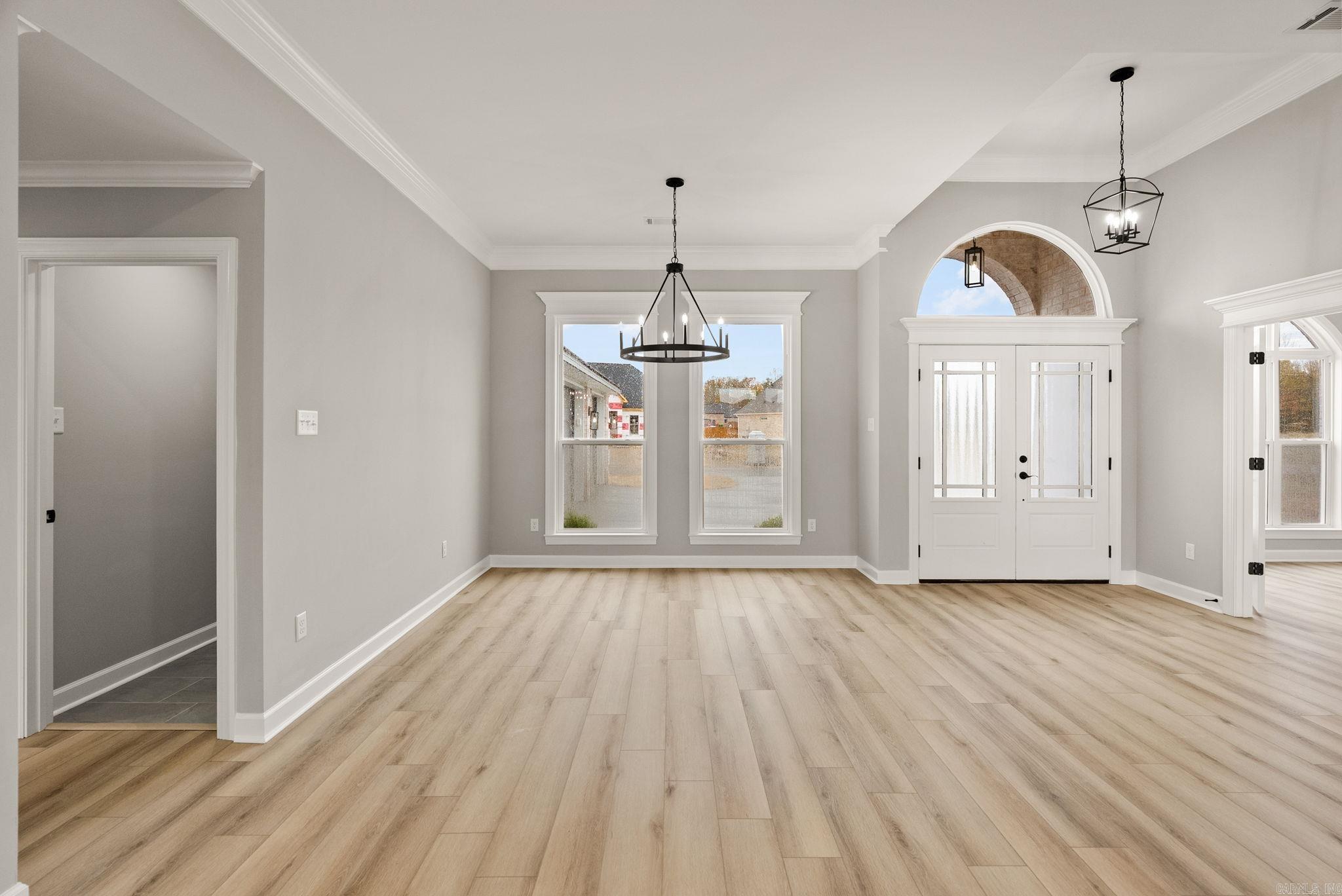 COUNTRY CLUB OF ARK THE - Residential