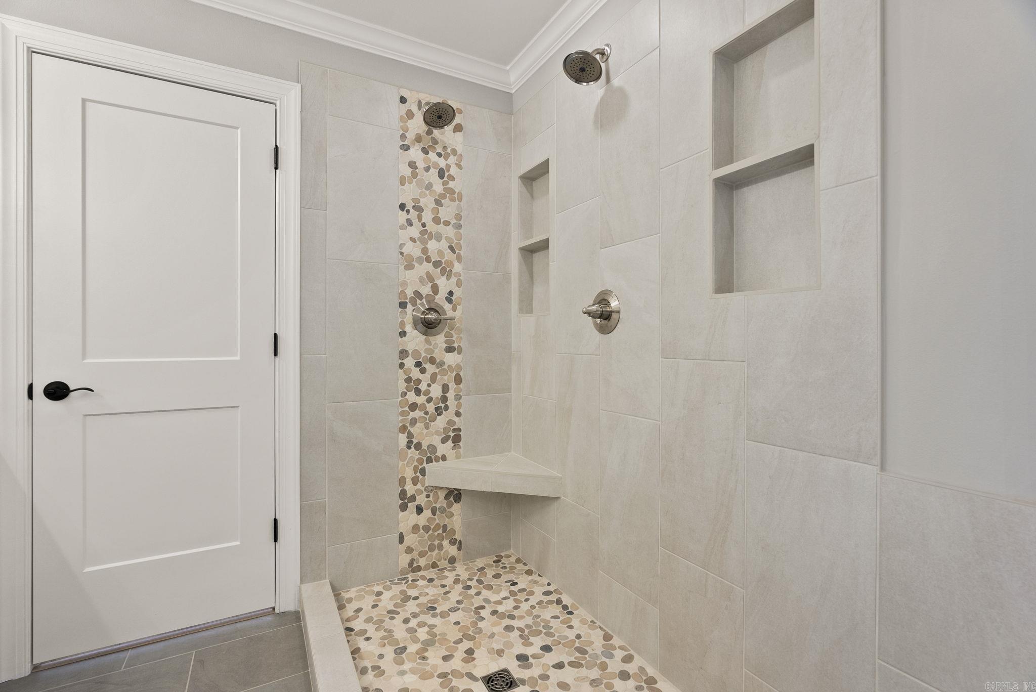 COUNTRY CLUB OF ARK THE - Residential