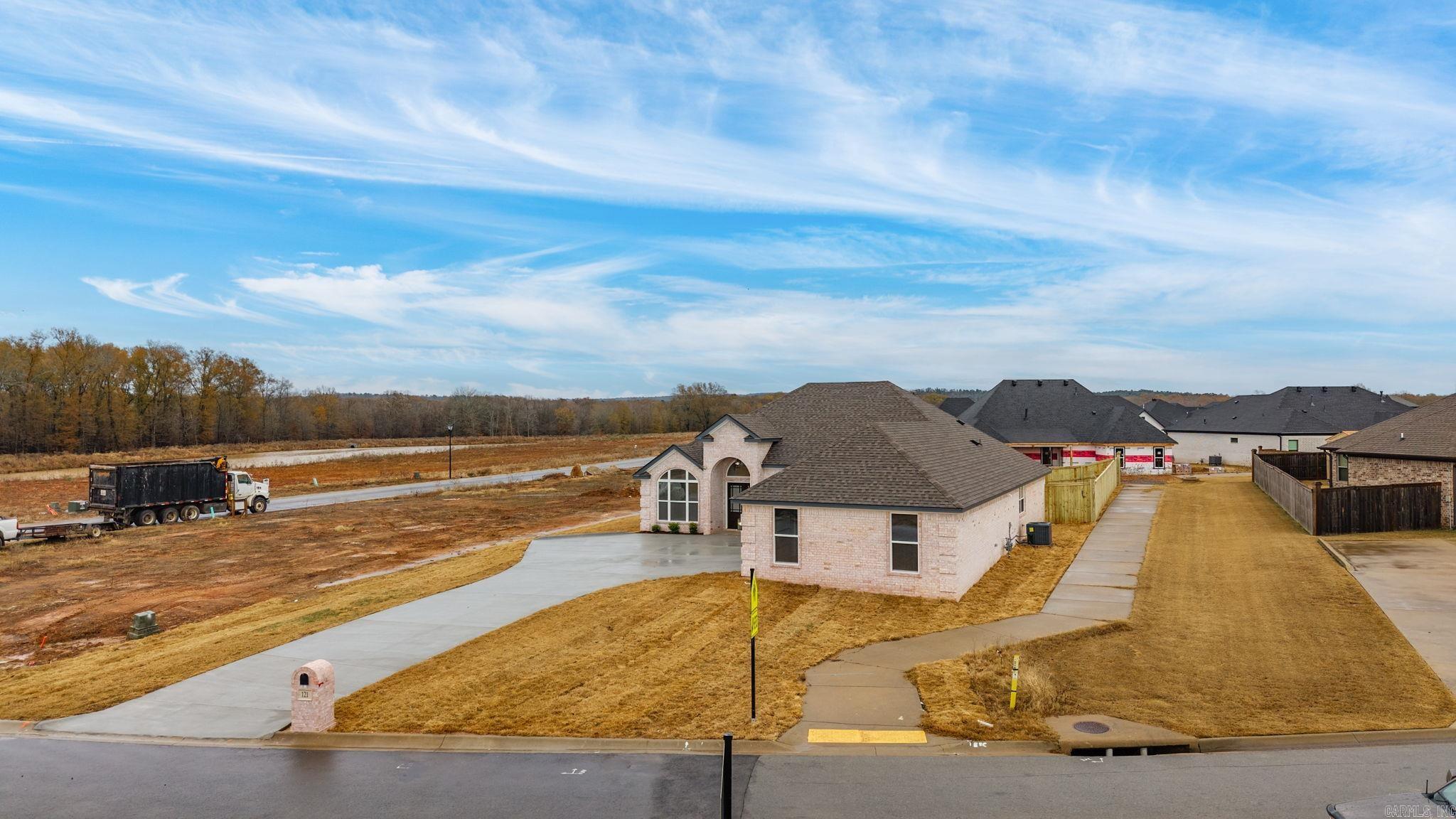 COUNTRY CLUB OF ARK THE - Residential