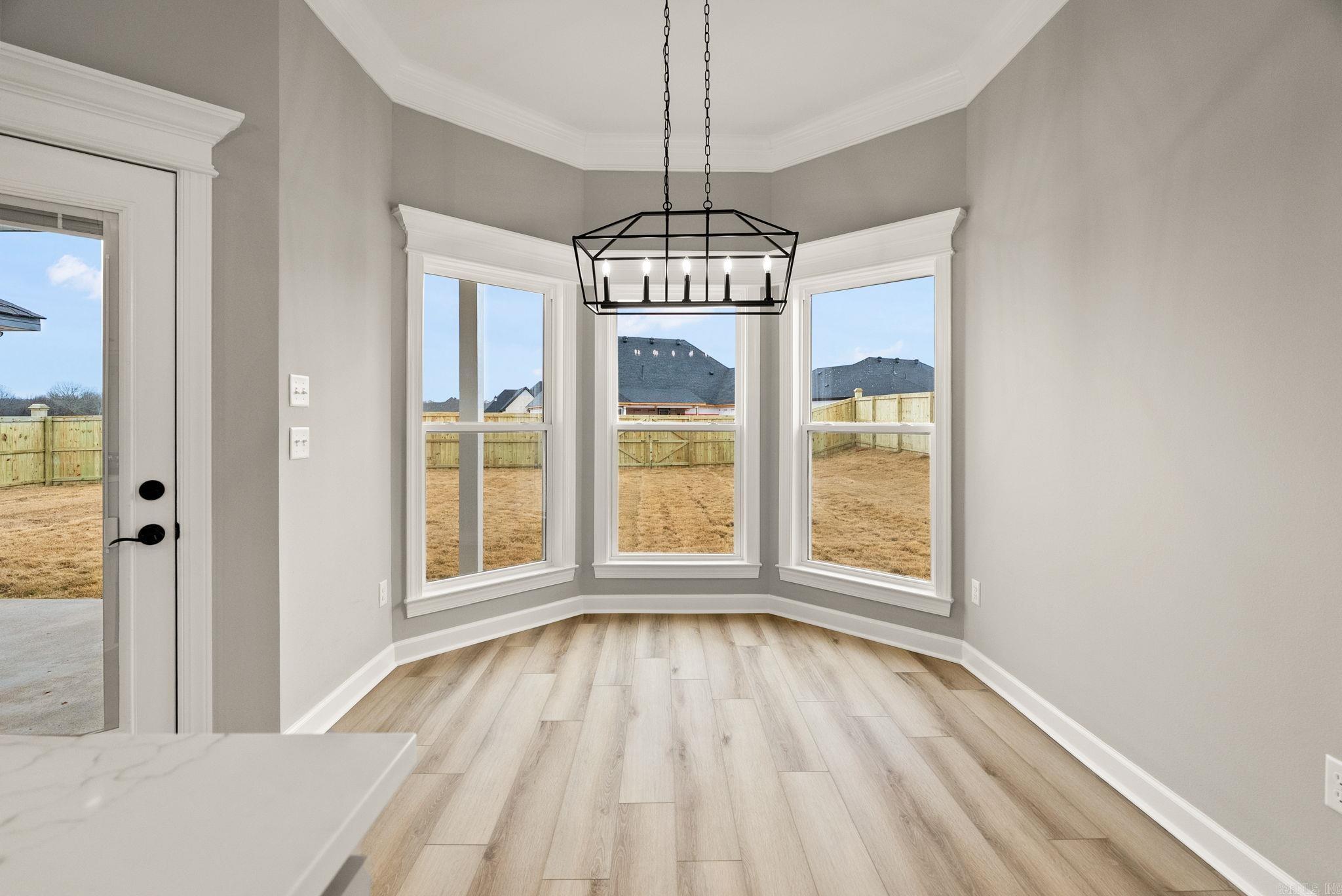 COUNTRY CLUB OF ARK THE - Residential