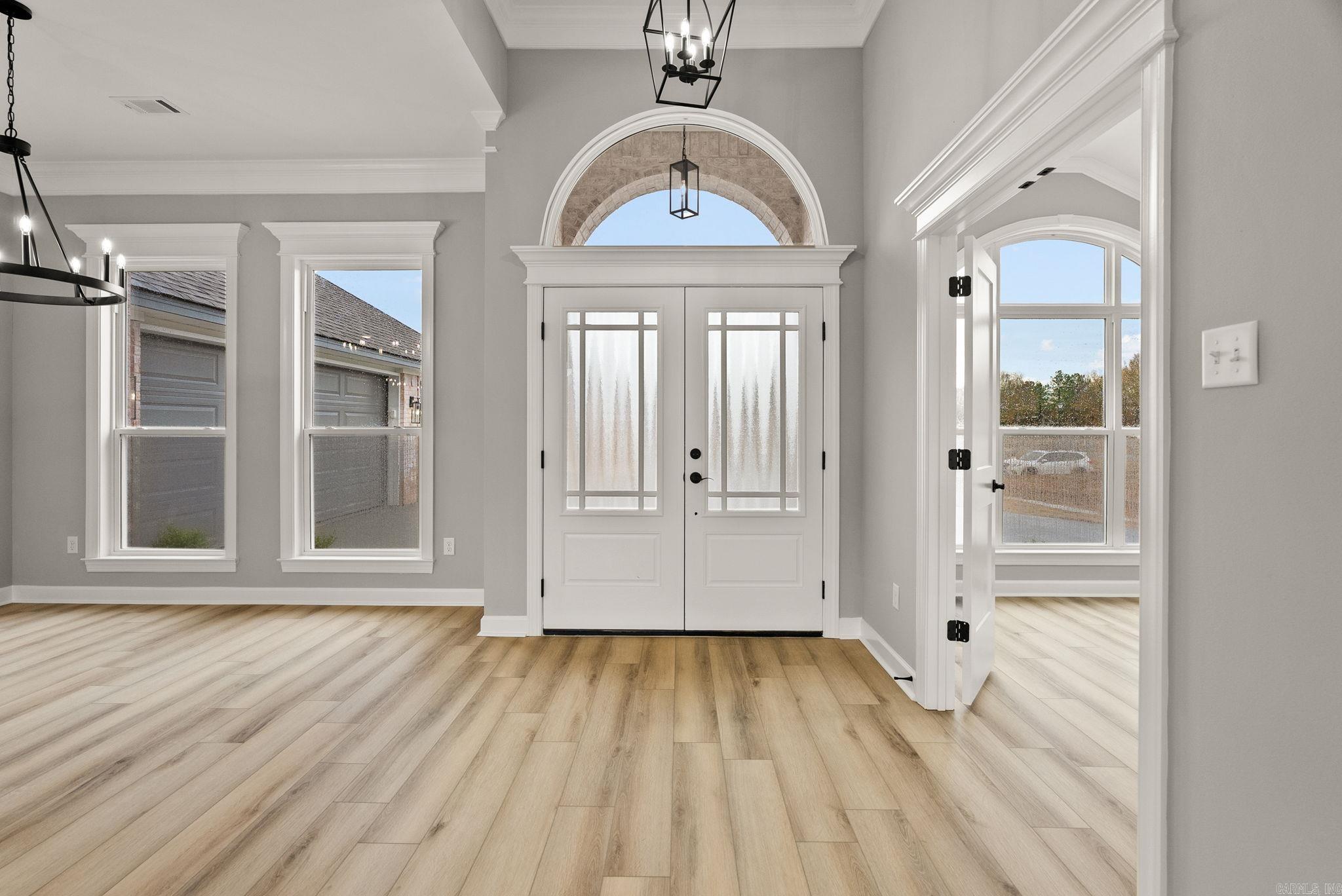 COUNTRY CLUB OF ARK THE - Residential