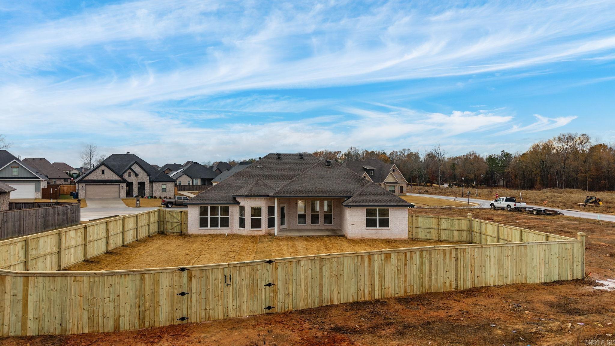 COUNTRY CLUB OF ARK THE - Residential