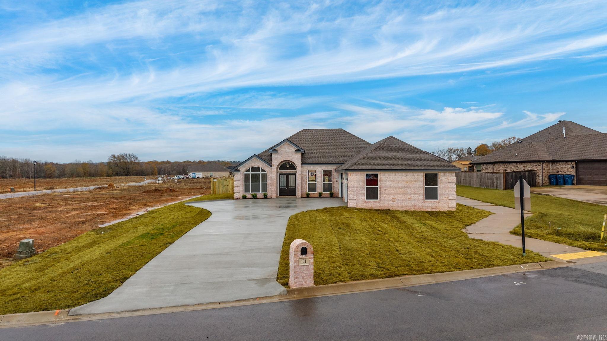 COUNTRY CLUB OF ARK THE - Residential