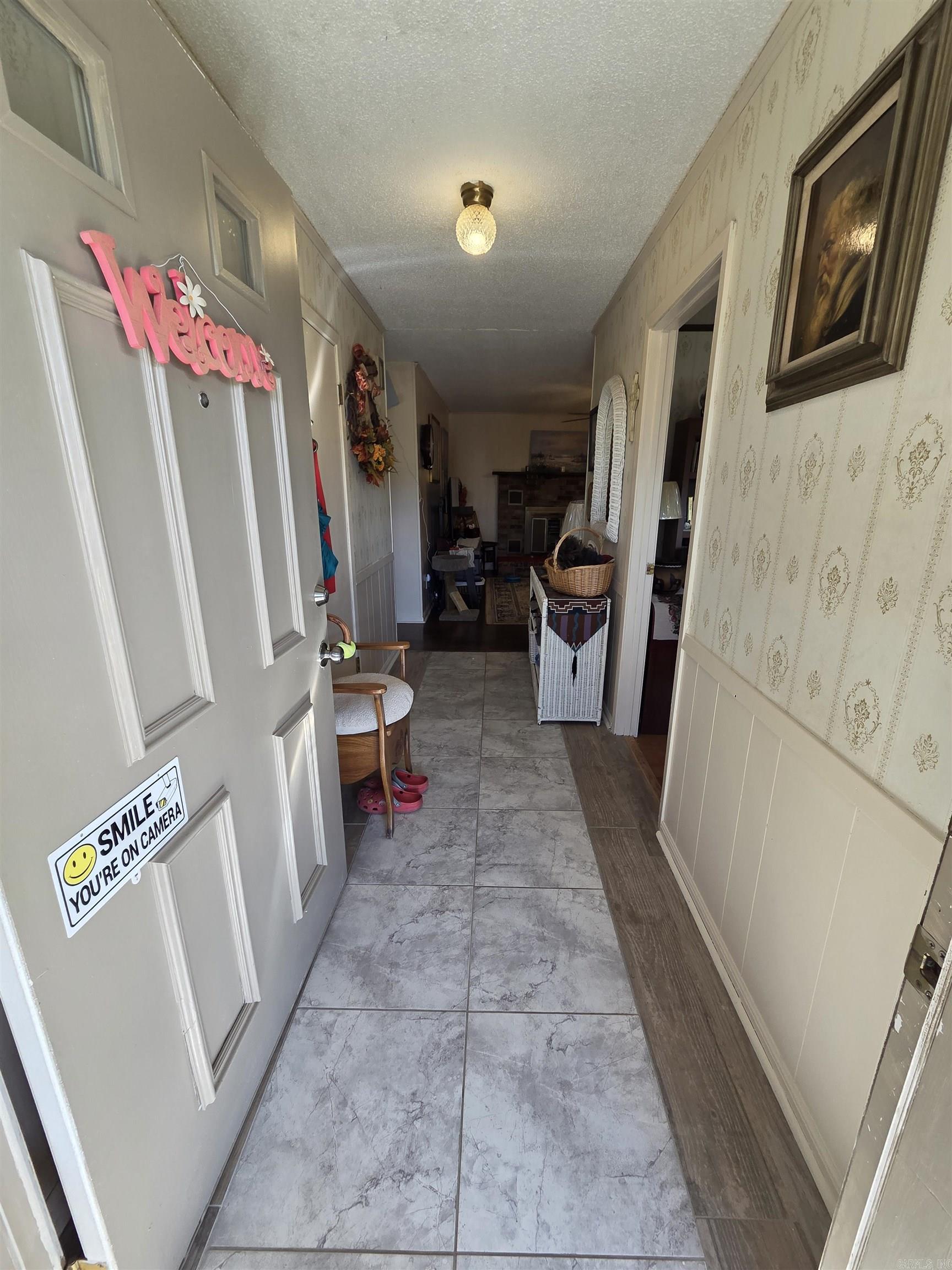 LEANING PINES - Residential