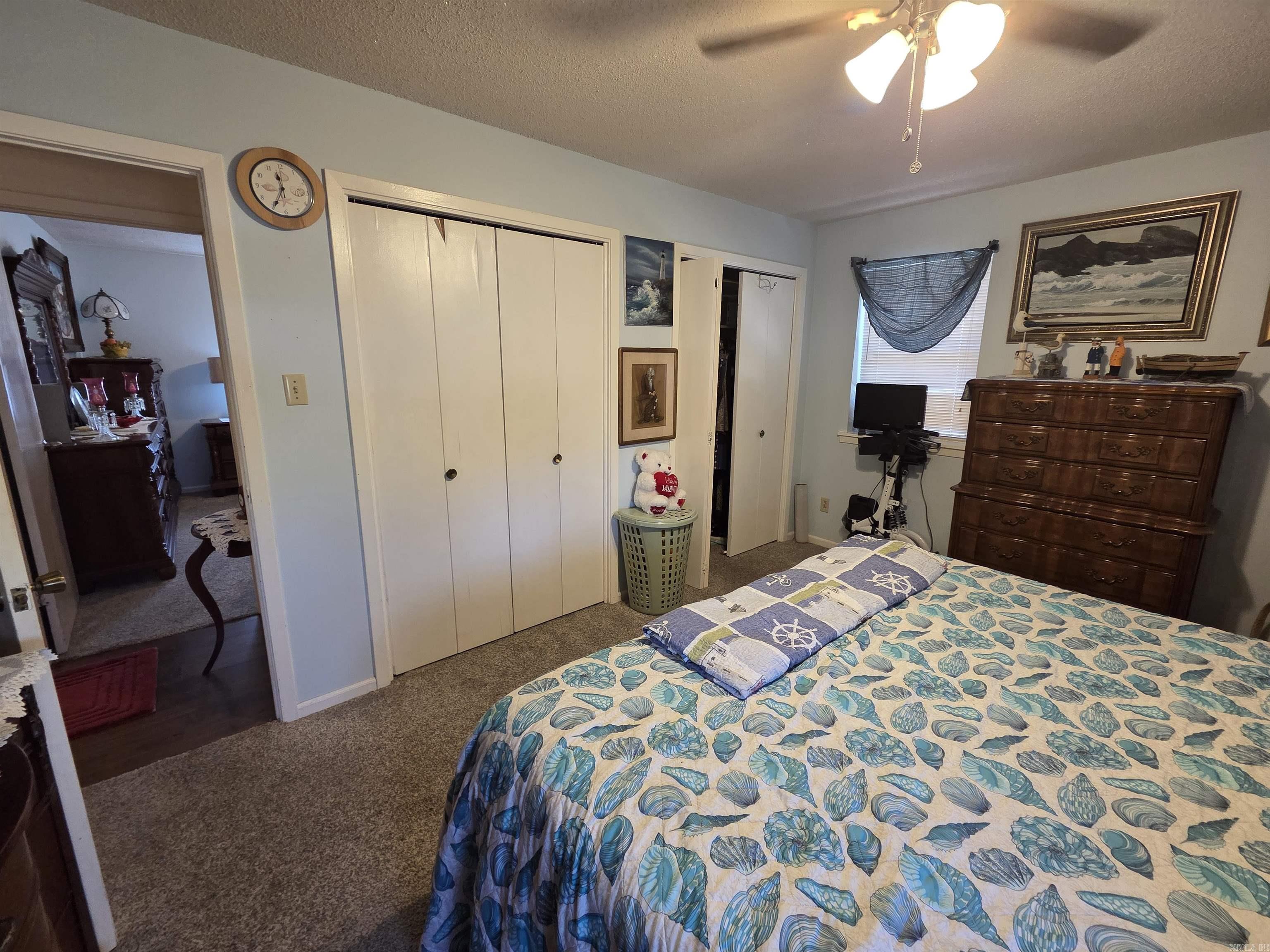 LEANING PINES - Residential