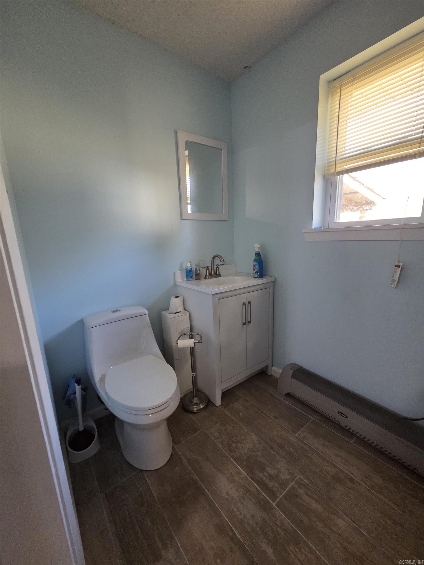 LEANING PINES - Residential