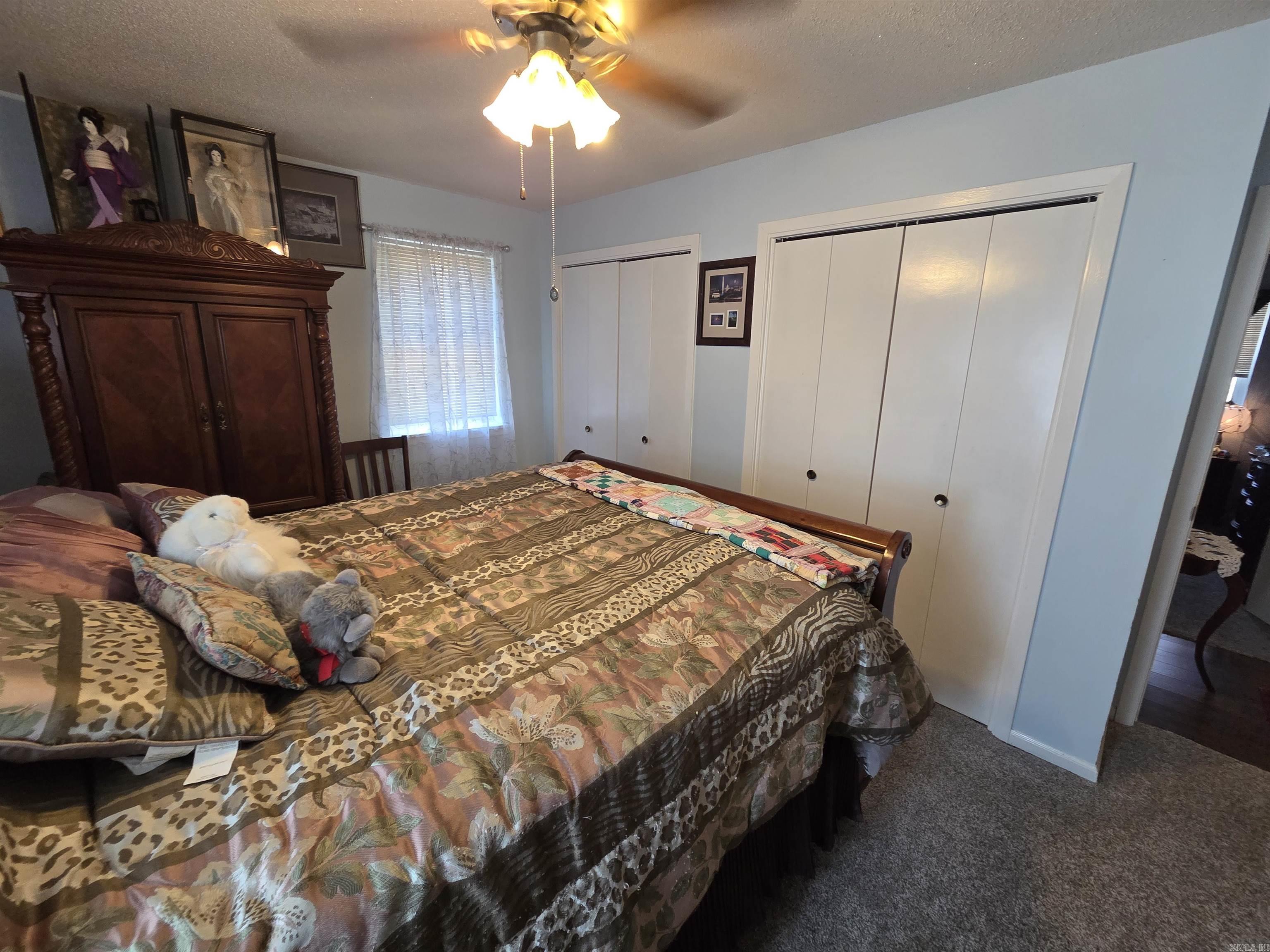 LEANING PINES - Residential