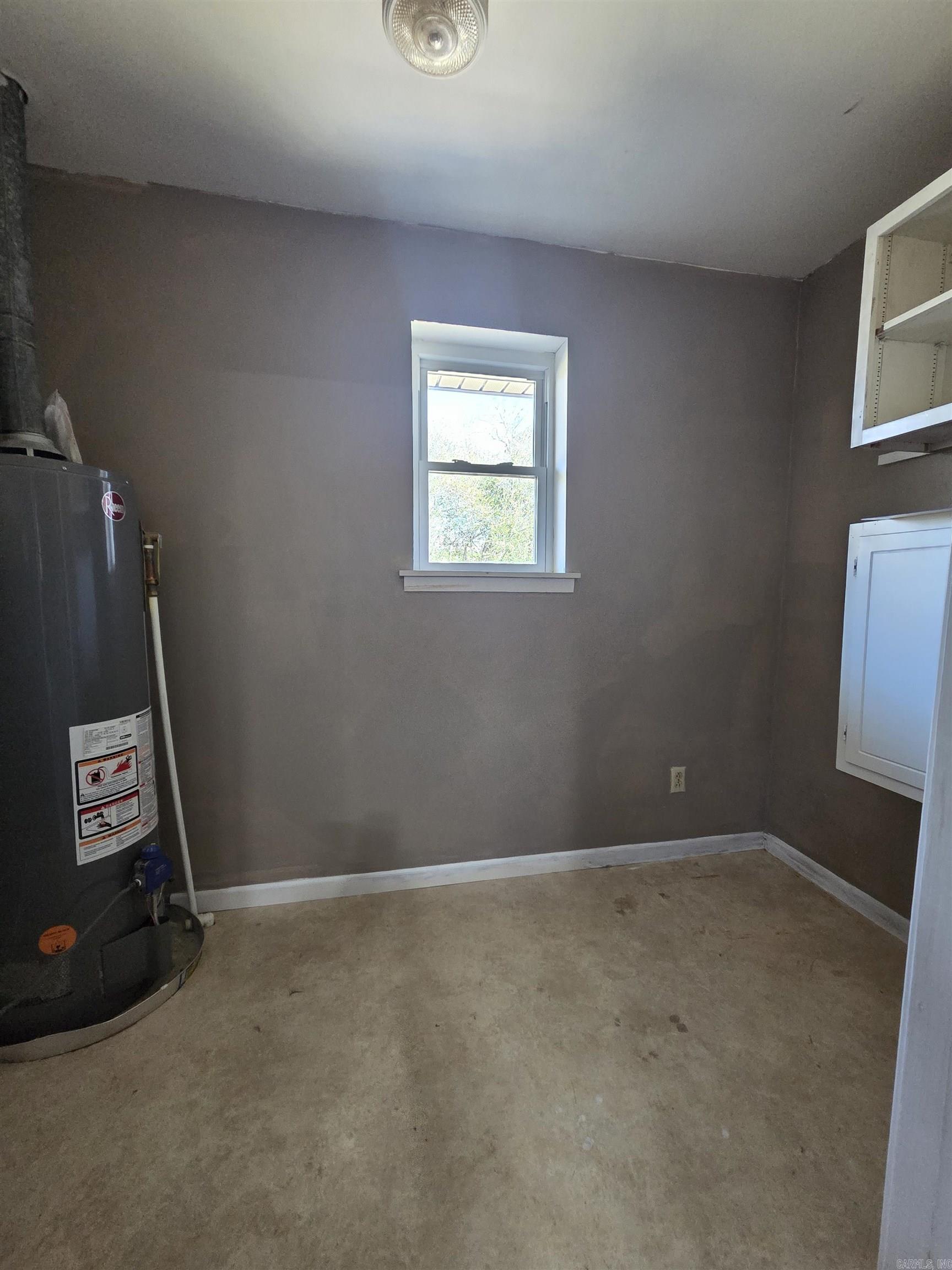 LEANING PINES - Residential