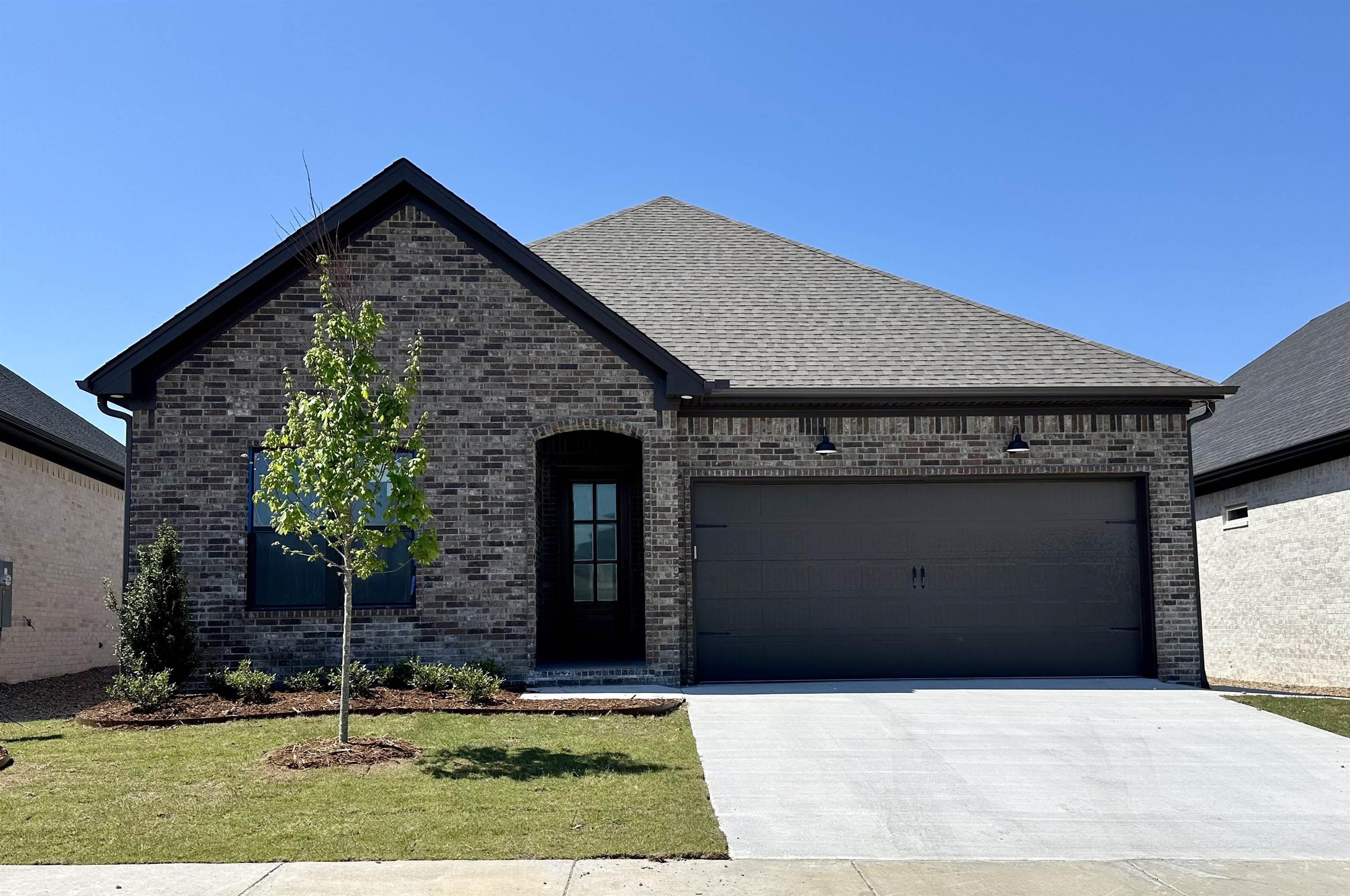 Spacious home with open floor plan, seamlessly connecting the living room, kitchen, and dining room. The kitchen offers sleek, modern stainless steel appliances. There are 3 bedrooms providing ample space and relaxation. 2 bathrooms offer convenience and comfort. Separate laundry room adds practicality to everyday living. Come see this stylish and functional home!! Close to Costco, Kroger, and many eating places.