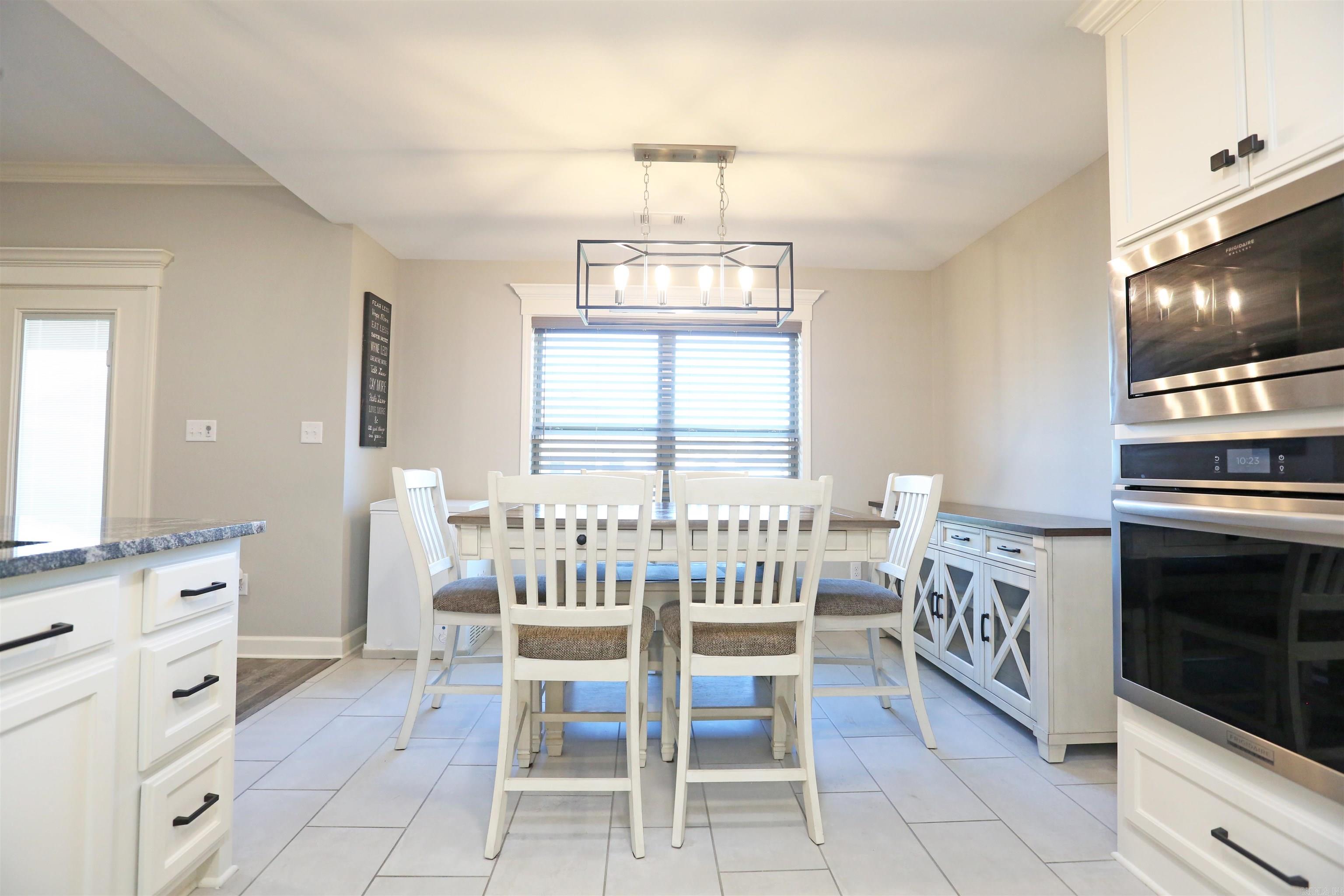 JAXON TERRACE - Residential