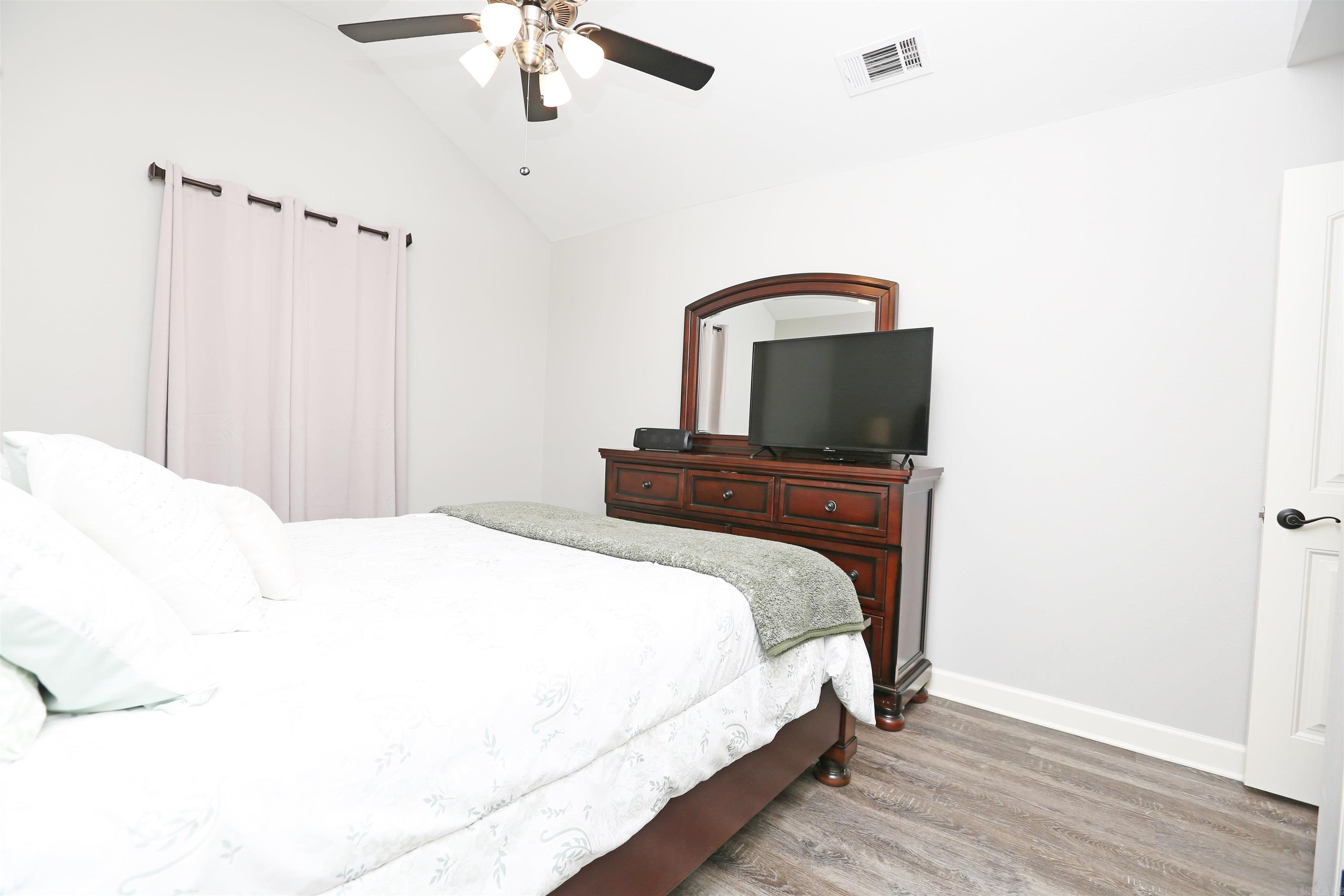 JAXON TERRACE - Residential