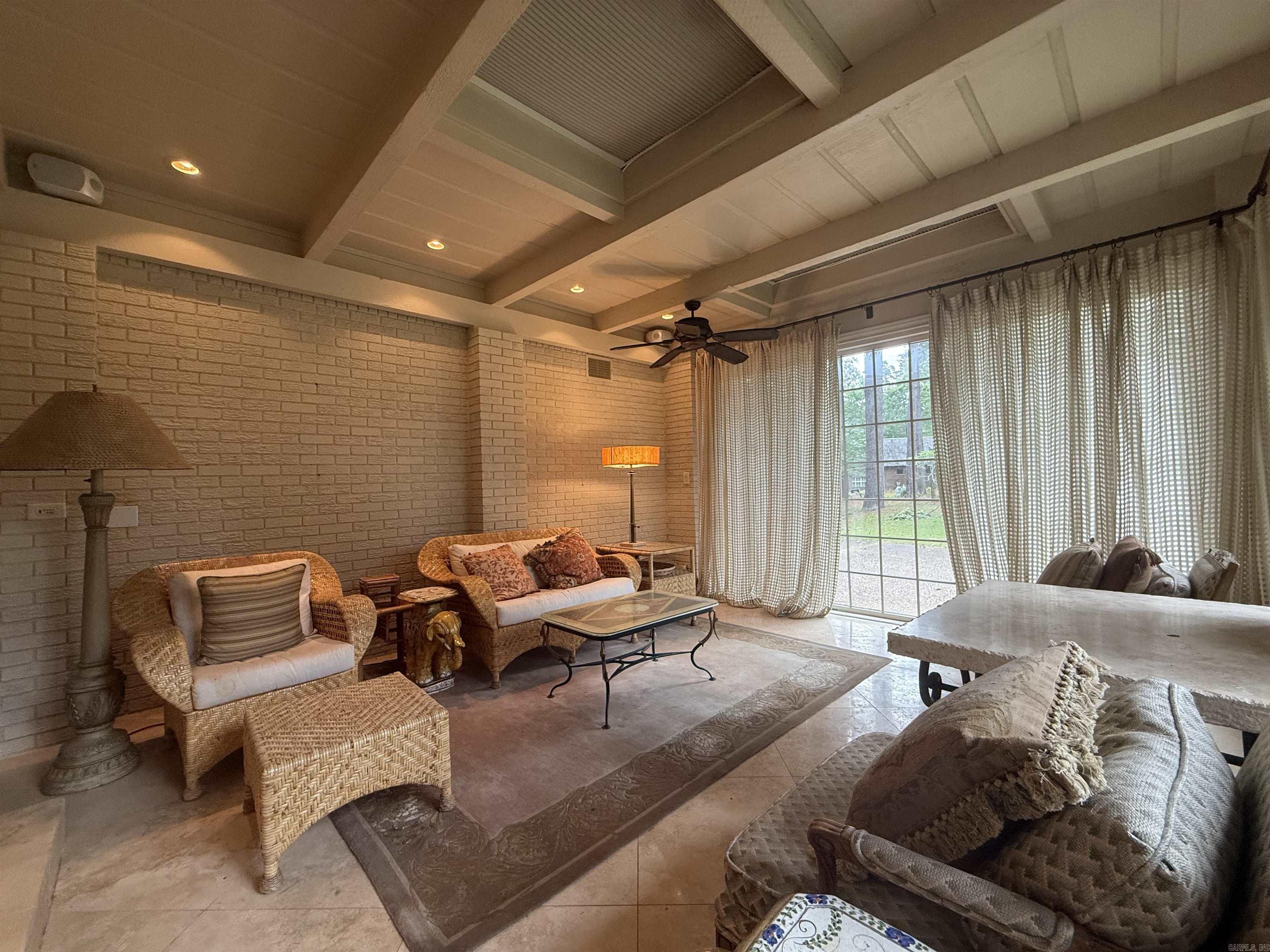 MIKE BERG LAKE - Residential