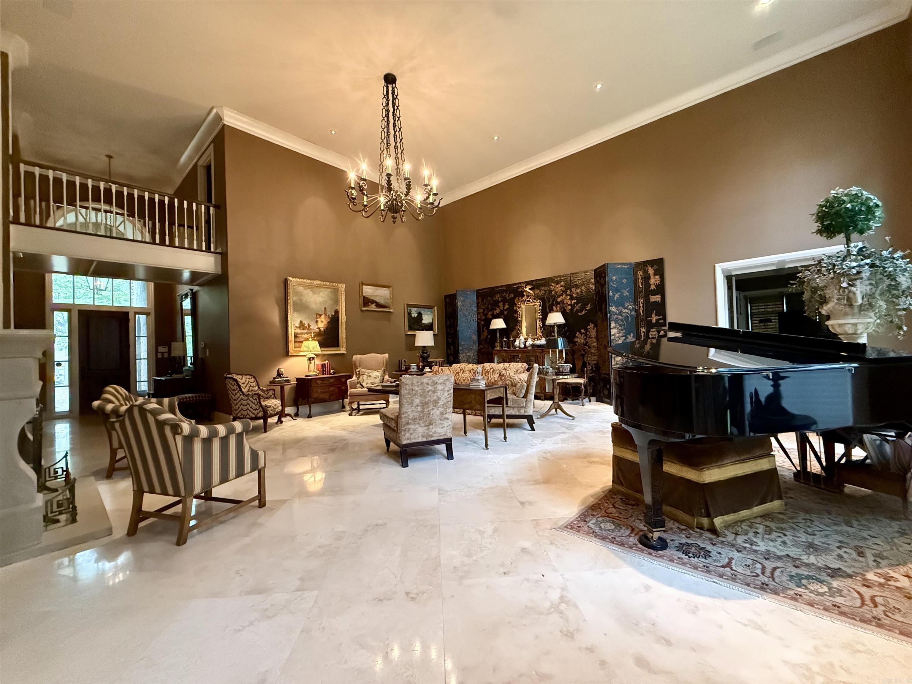 MIKE BERG LAKE - Residential