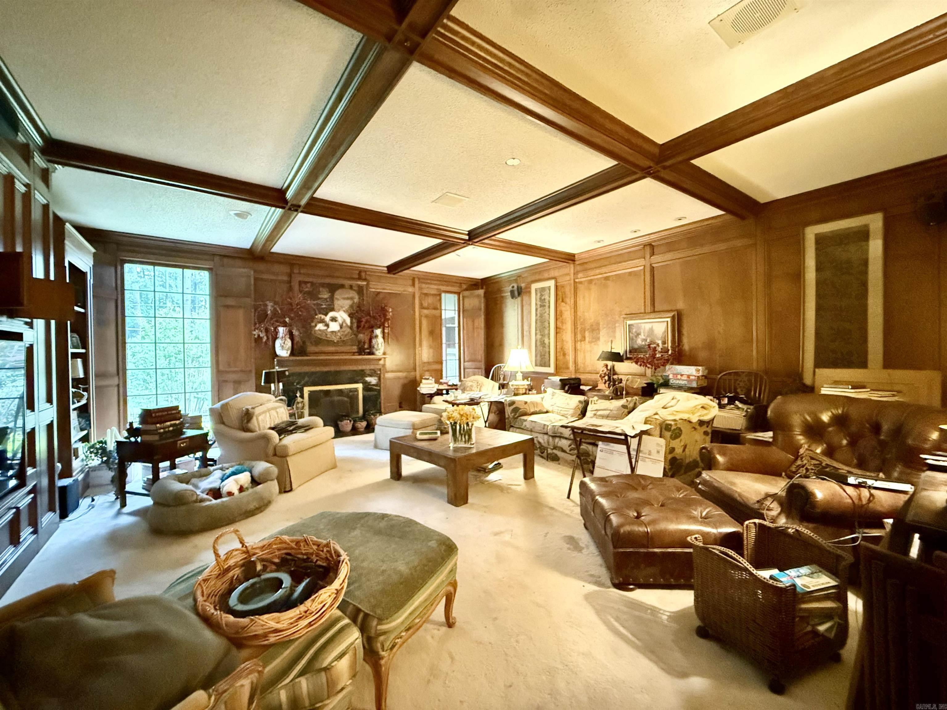 MIKE BERG LAKE - Residential
