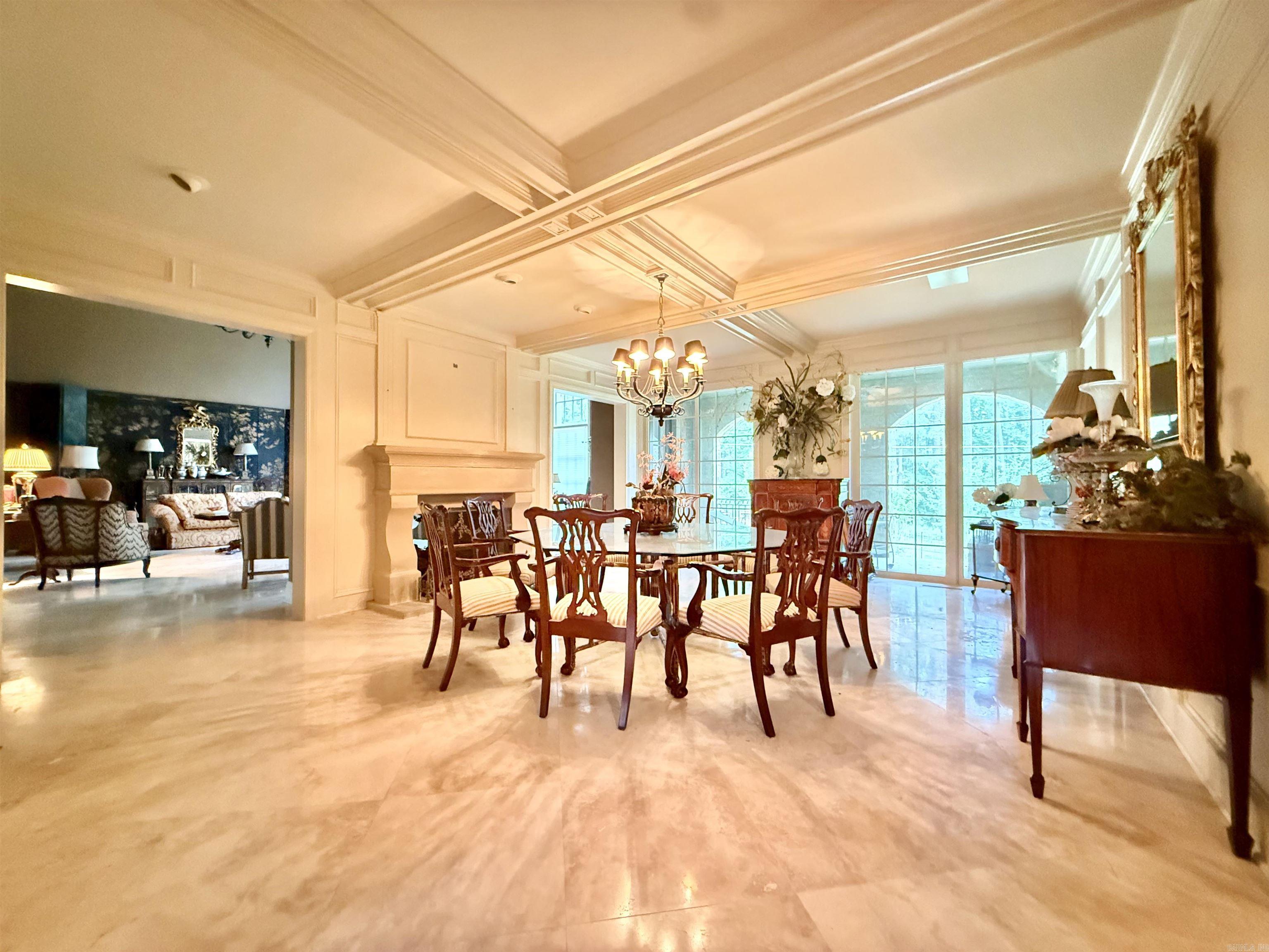 MIKE BERG LAKE - Residential