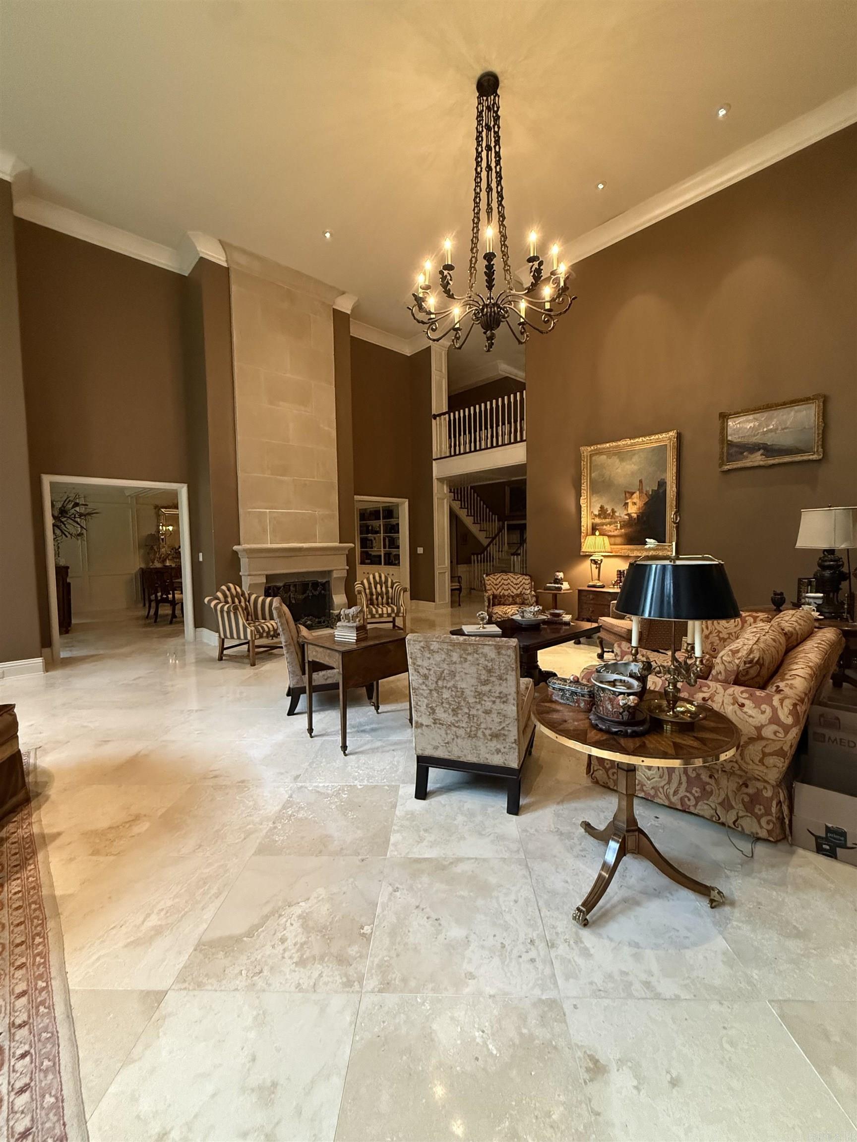 MIKE BERG LAKE - Residential