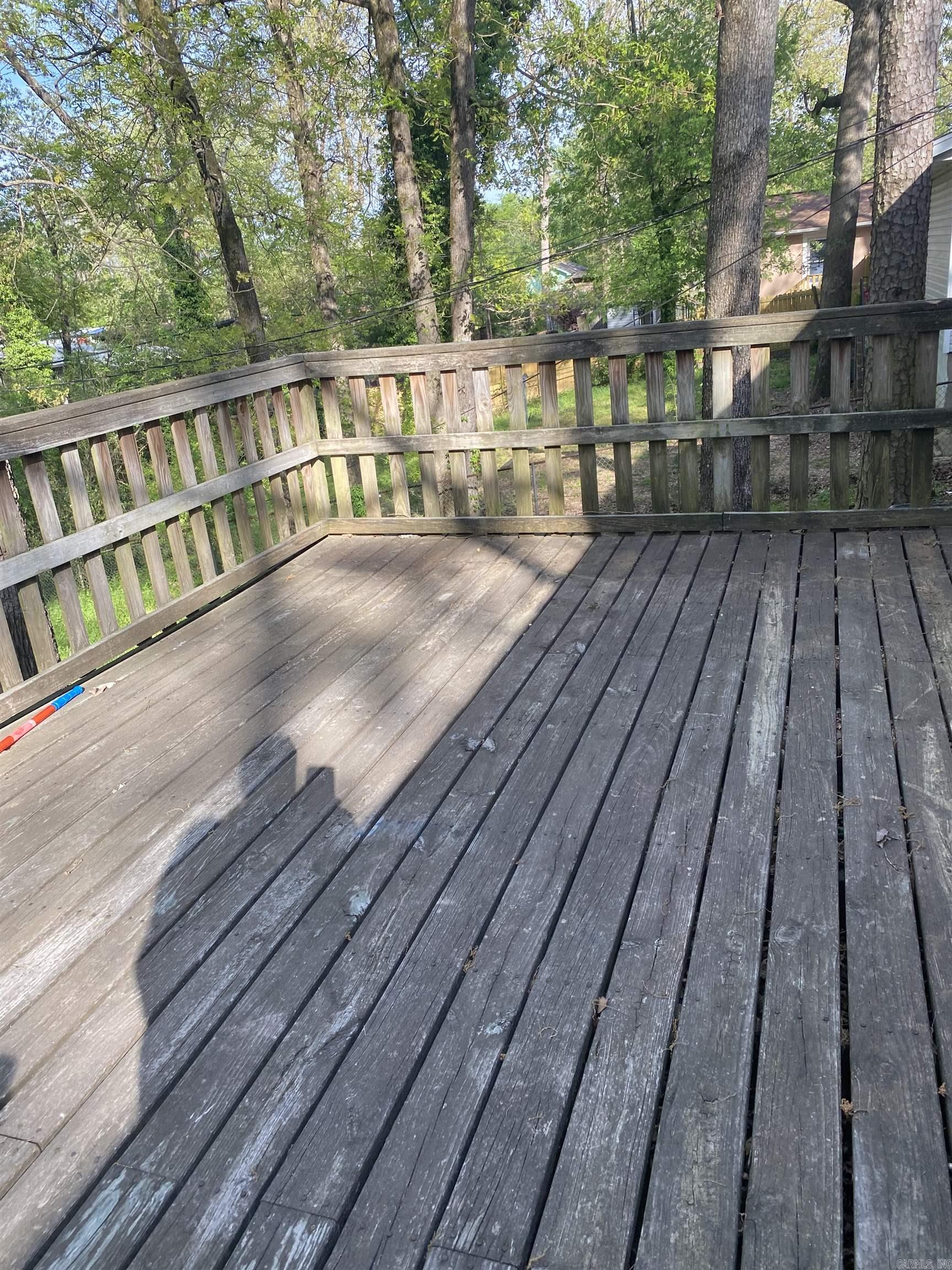 MEADOWCLIFF - Residential