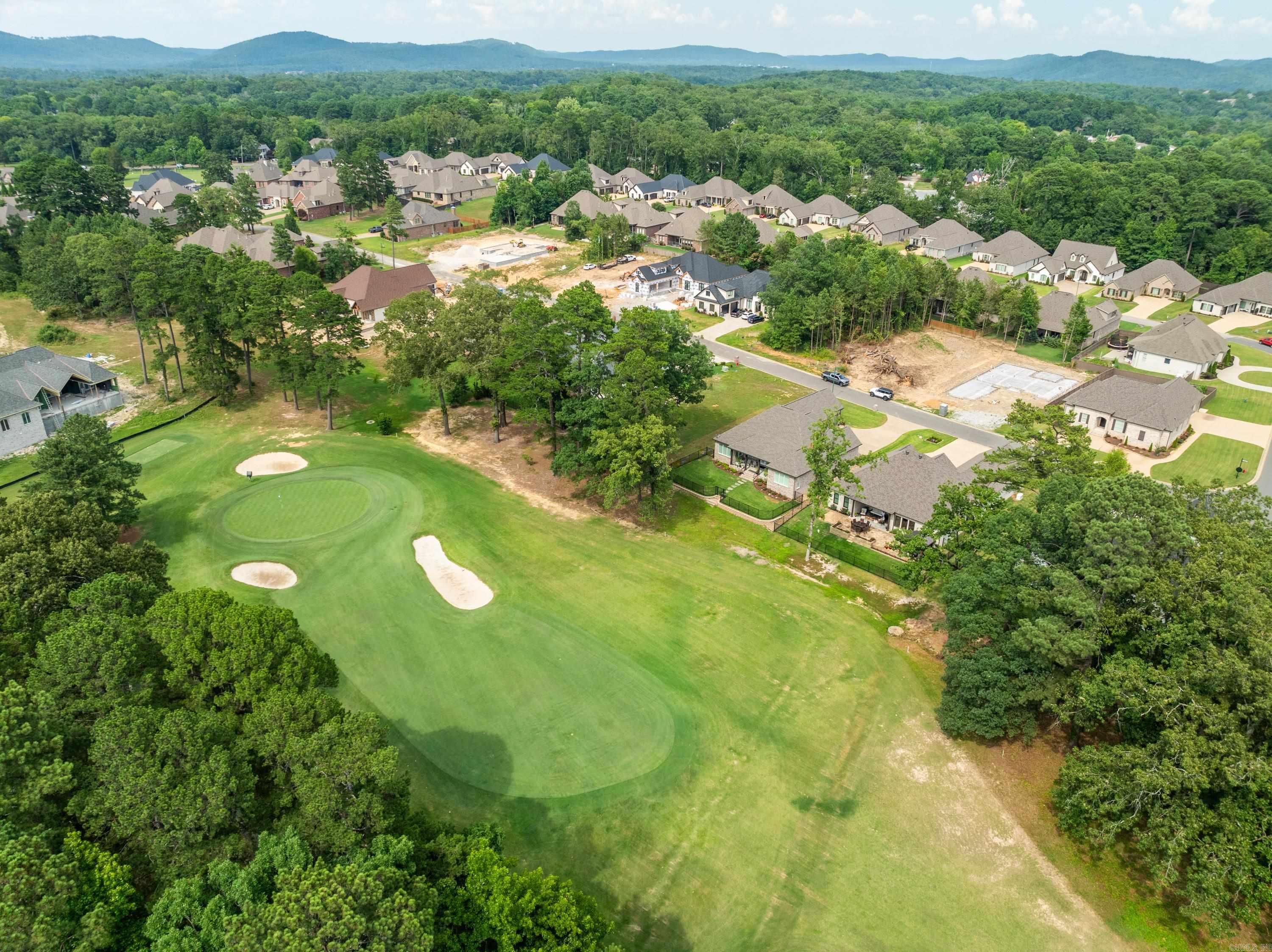 ARLINGTON PARK - Residential