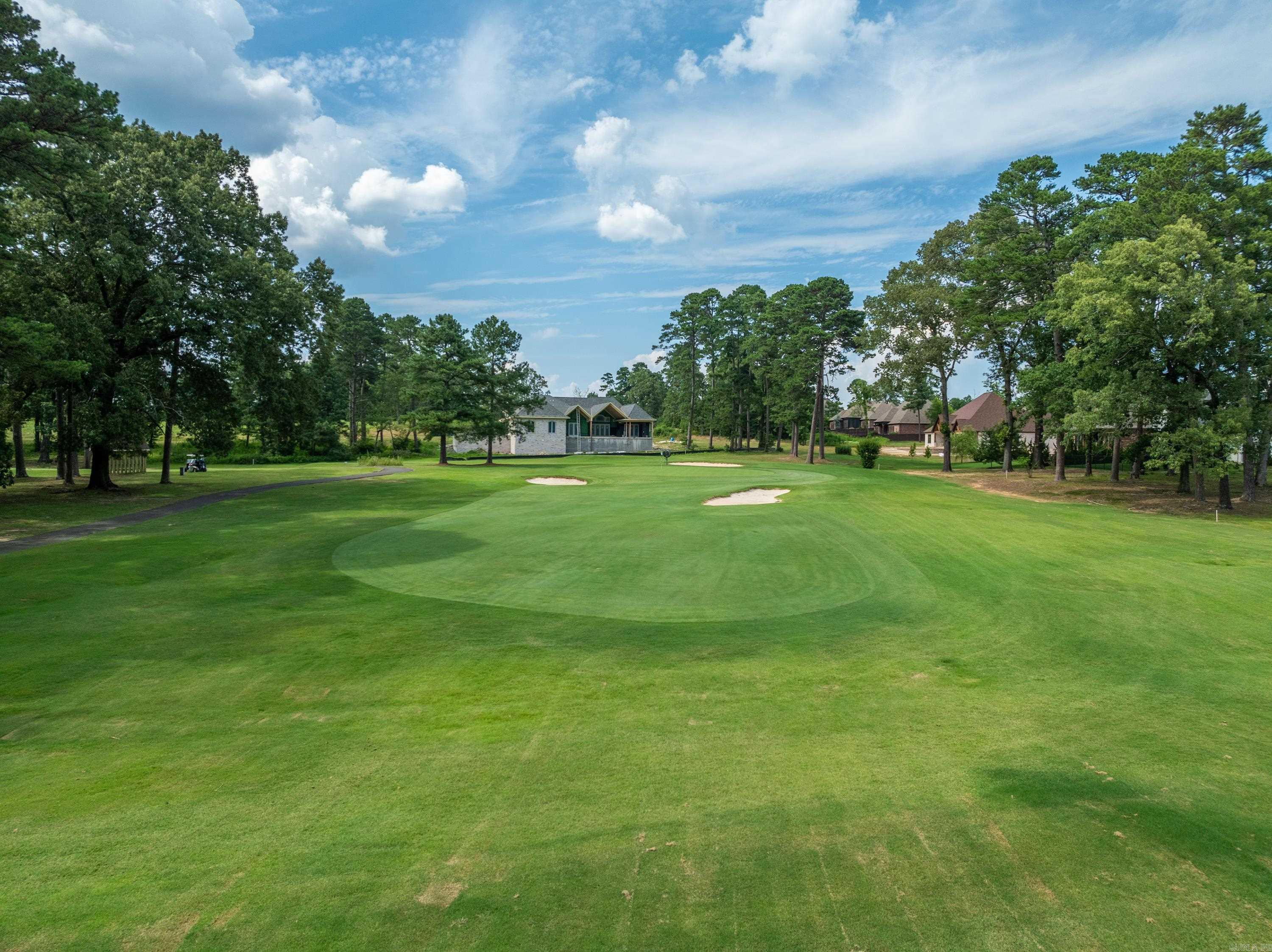 ARLINGTON PARK - Residential