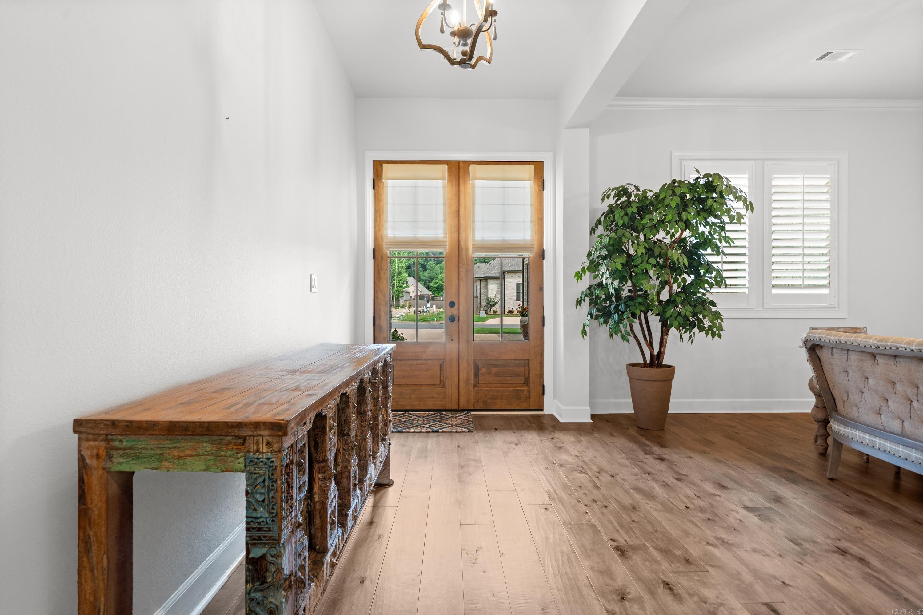 ARLINGTON PARK - Residential