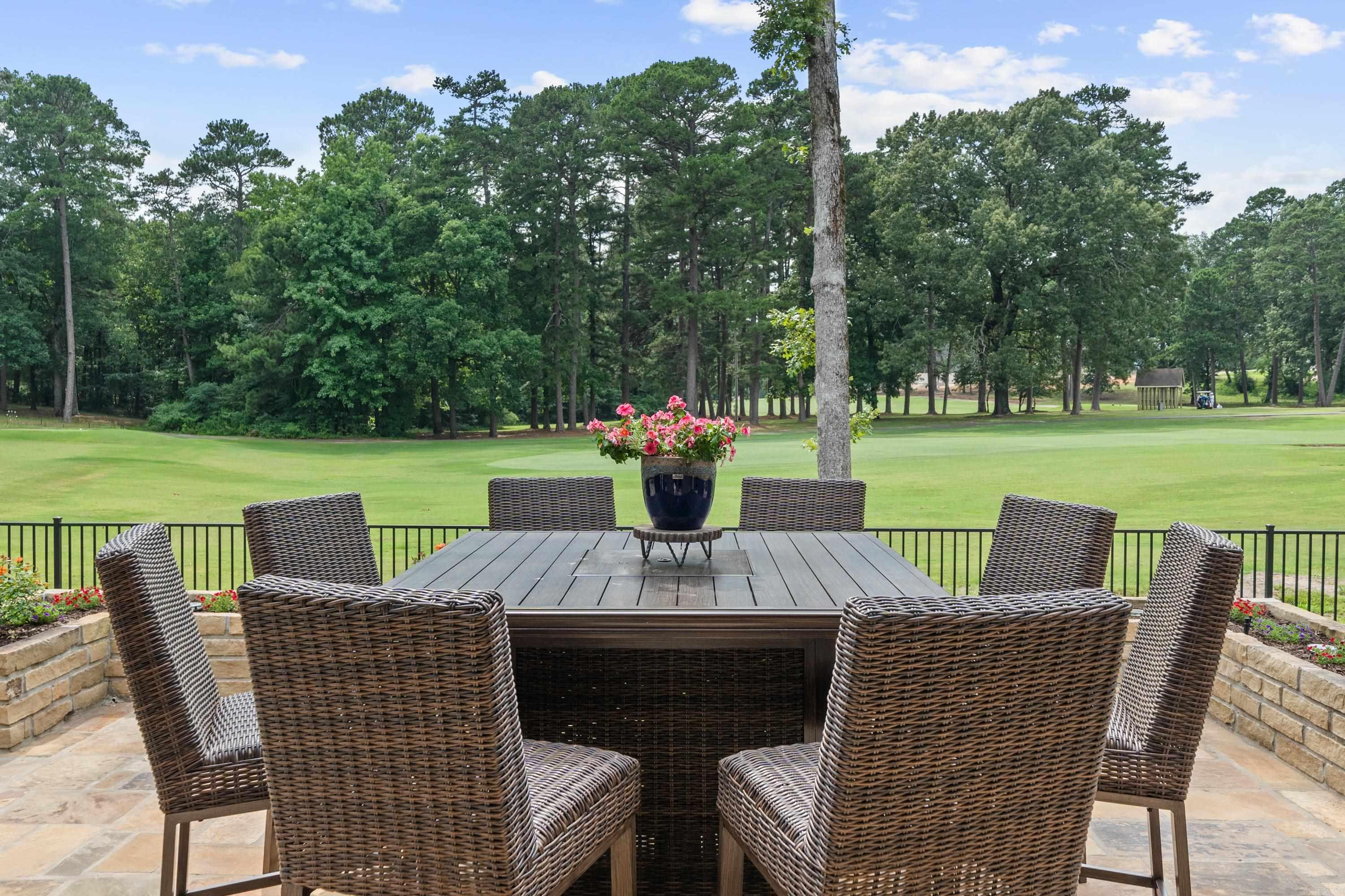 ARLINGTON PARK - Residential