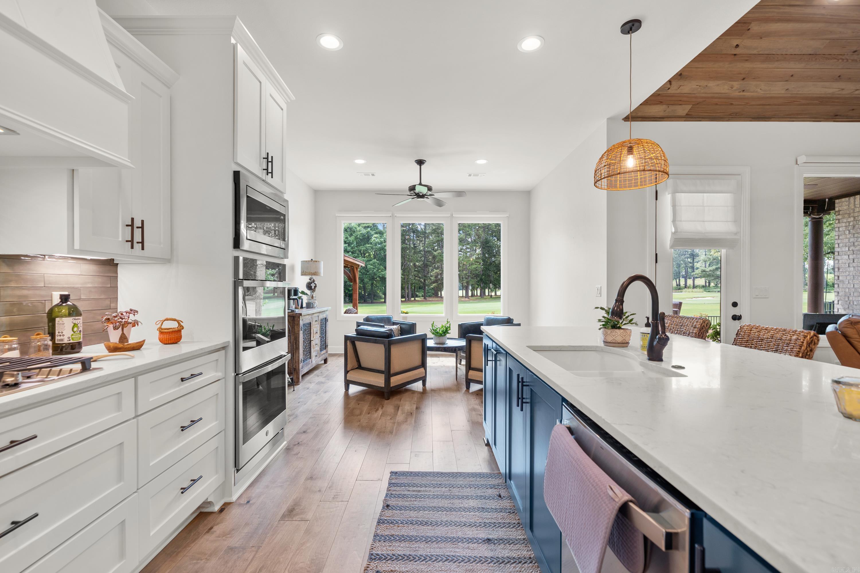 ARLINGTON PARK - Residential