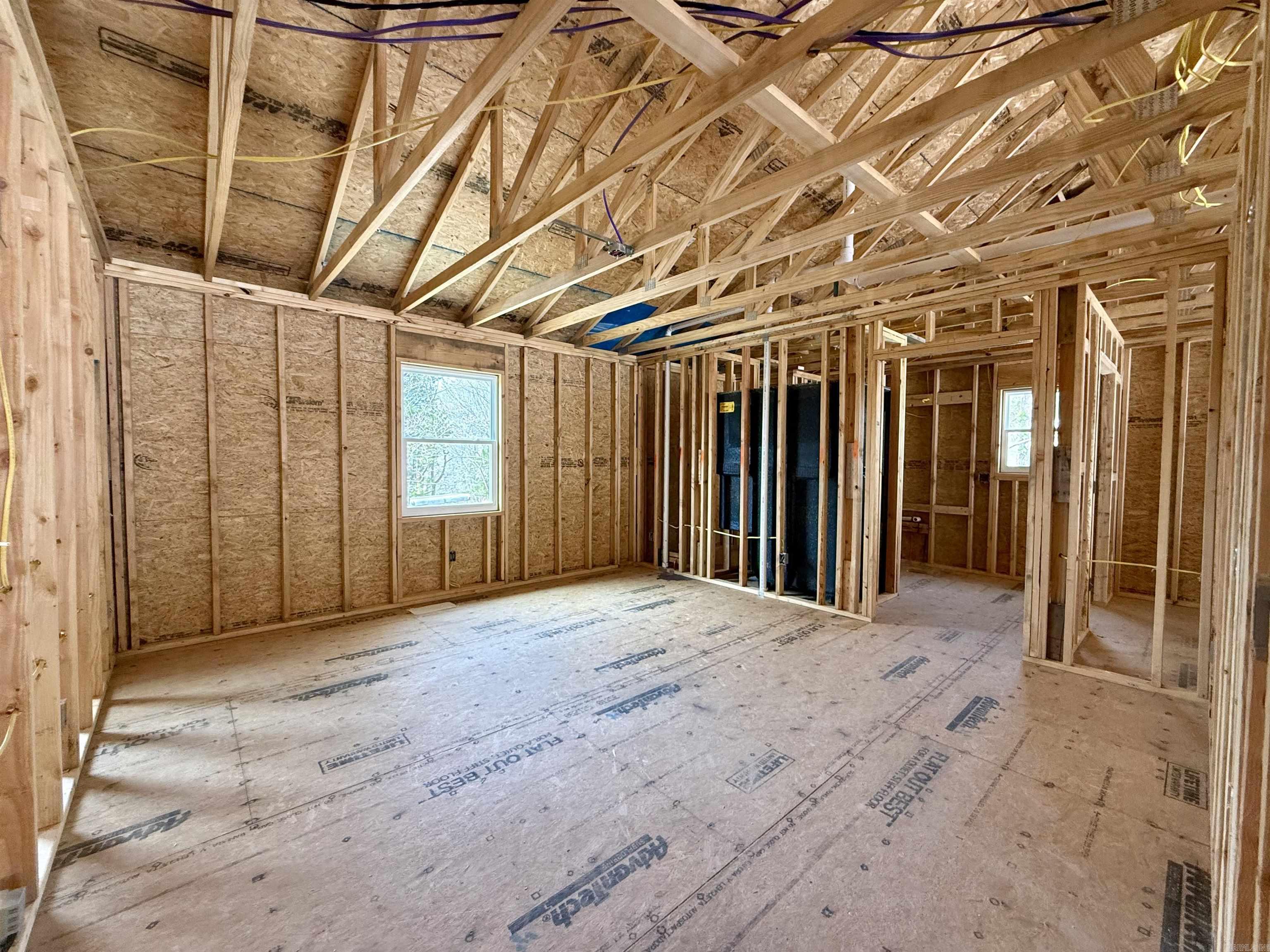 STONEBRIAR PLACE - Residential