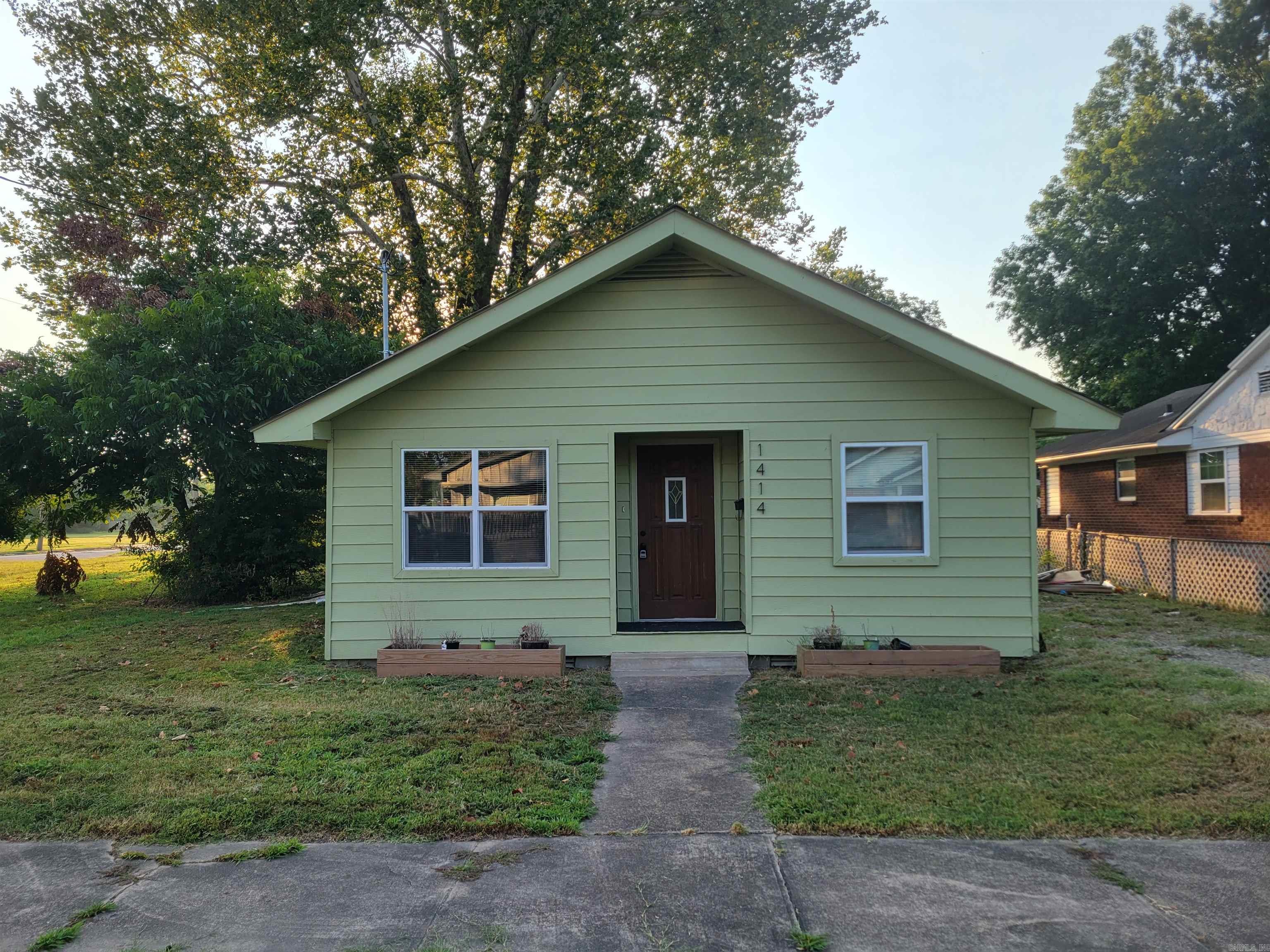 EAST CENTRAL - Residential