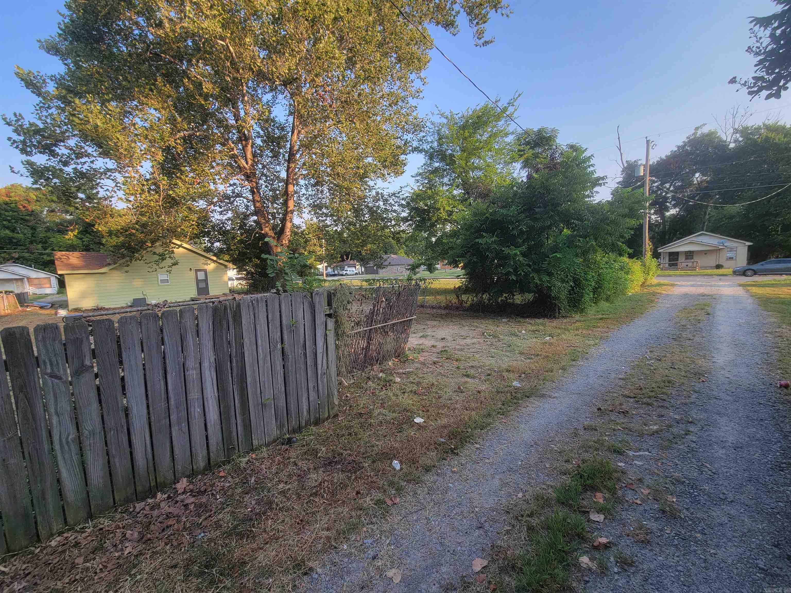 EAST CENTRAL - Residential