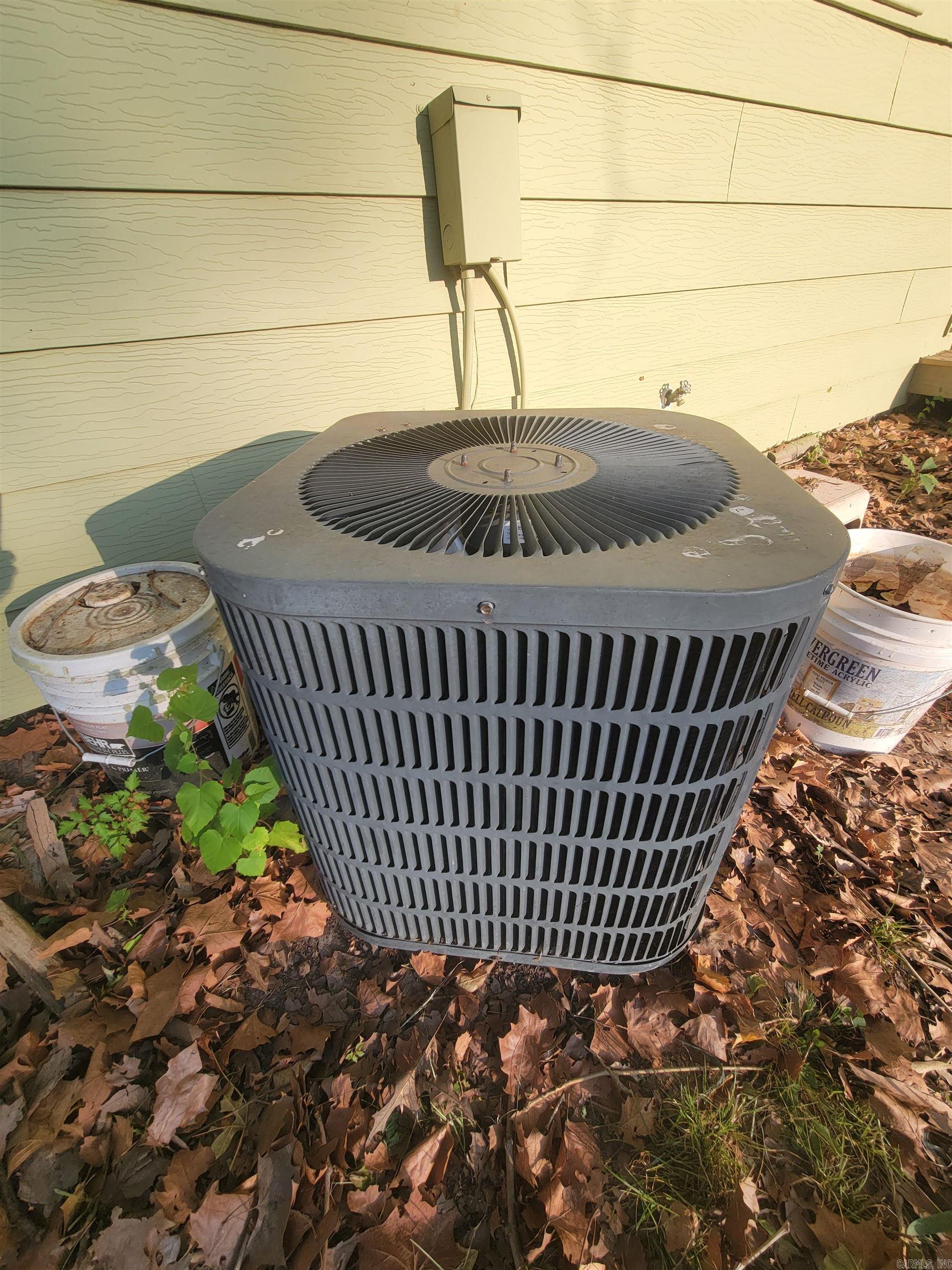 EAST CENTRAL - Residential