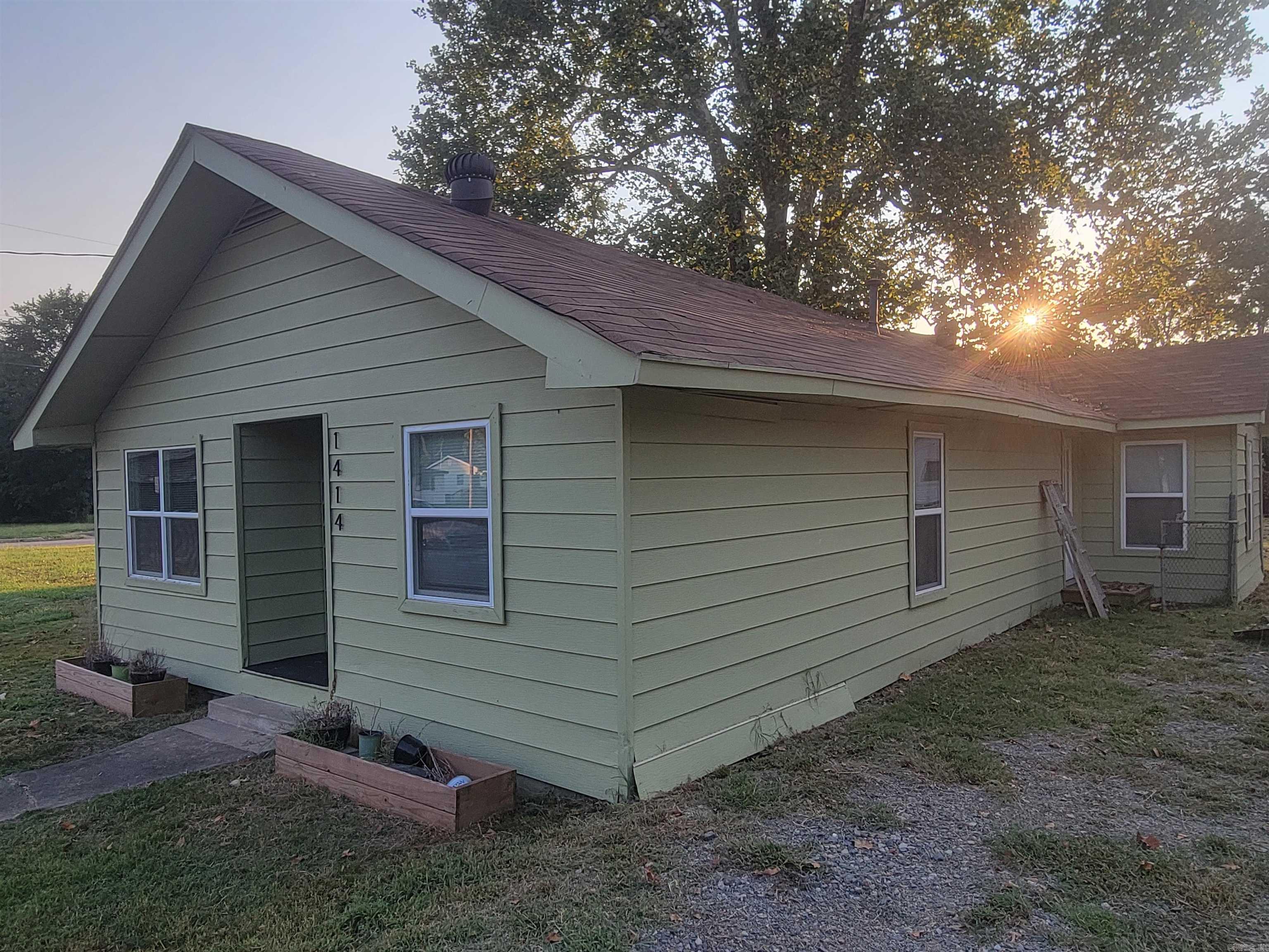 EAST CENTRAL - Residential